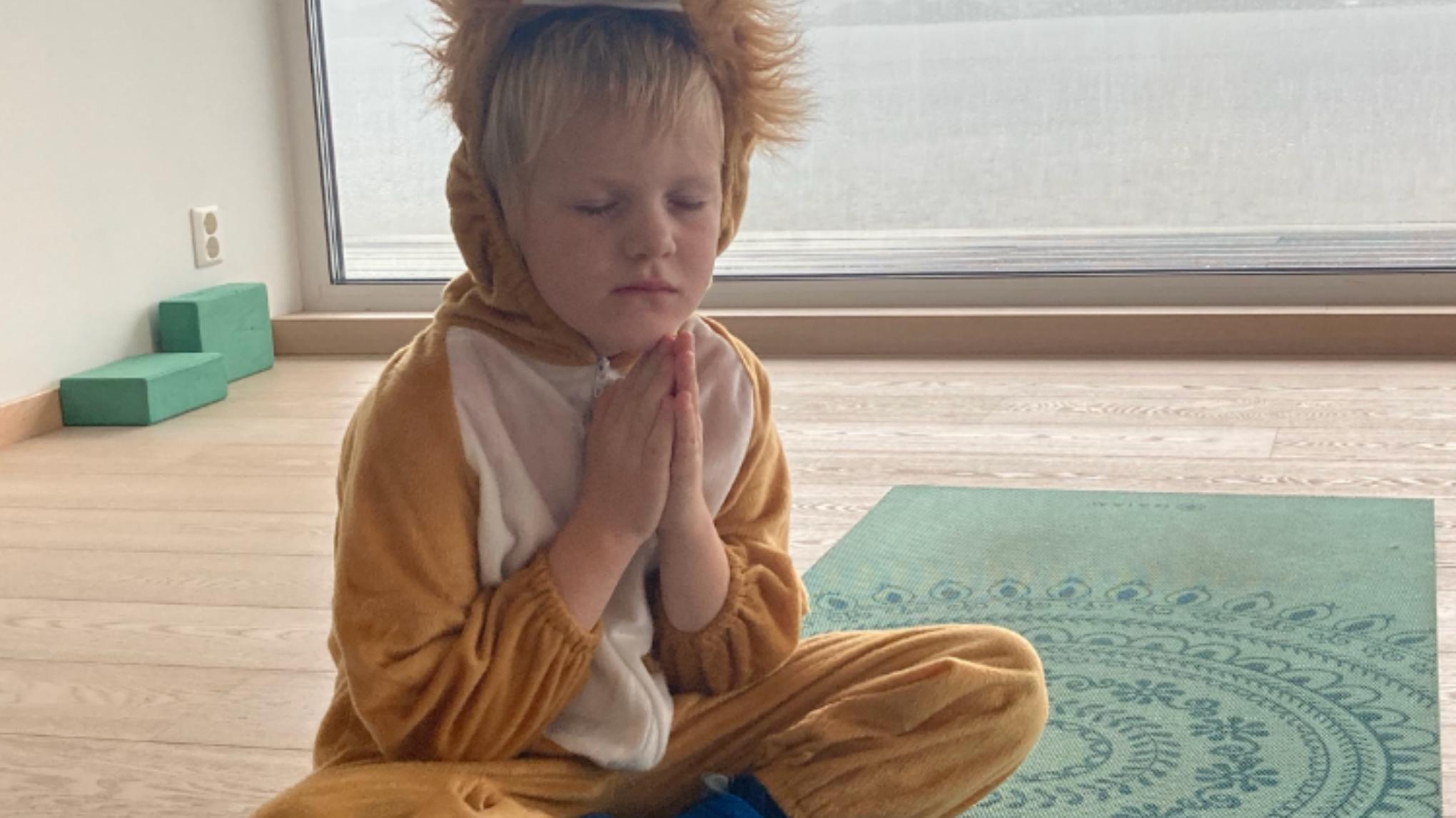 Barneyoga kurs 6-8 år, 6 uker