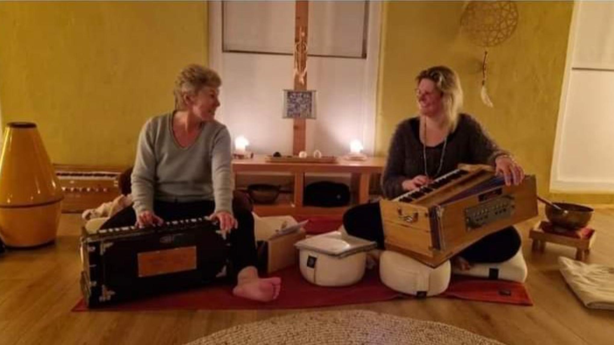 Mantra zingen met Paulien & Rita