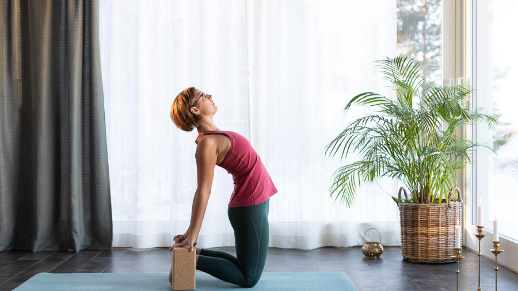 Yogakurs för nacke och axlar (5 träffar i studion)