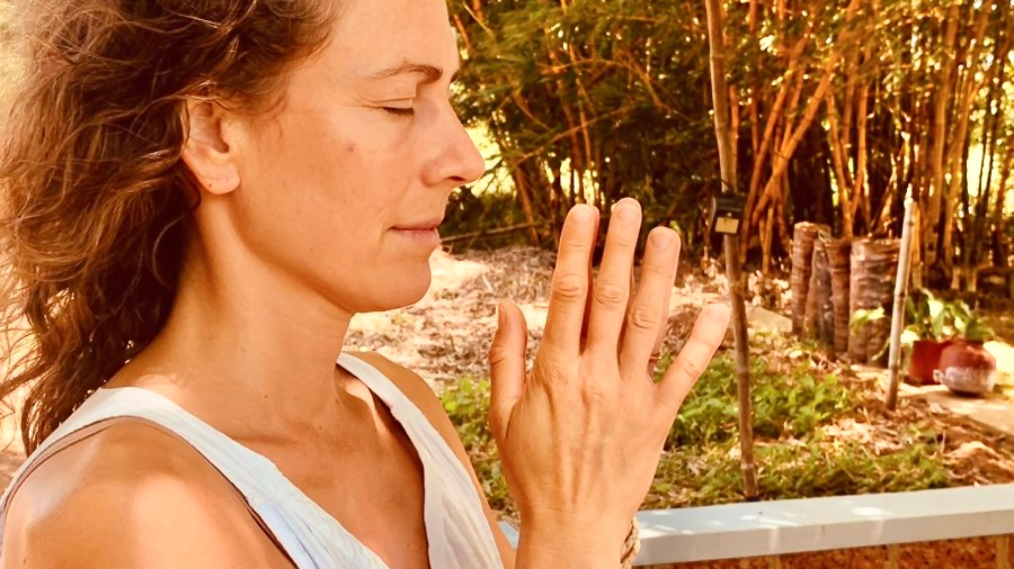 XL Yoga All Inclusive - Meditatie, ademwerk, lichte houdingen en klank