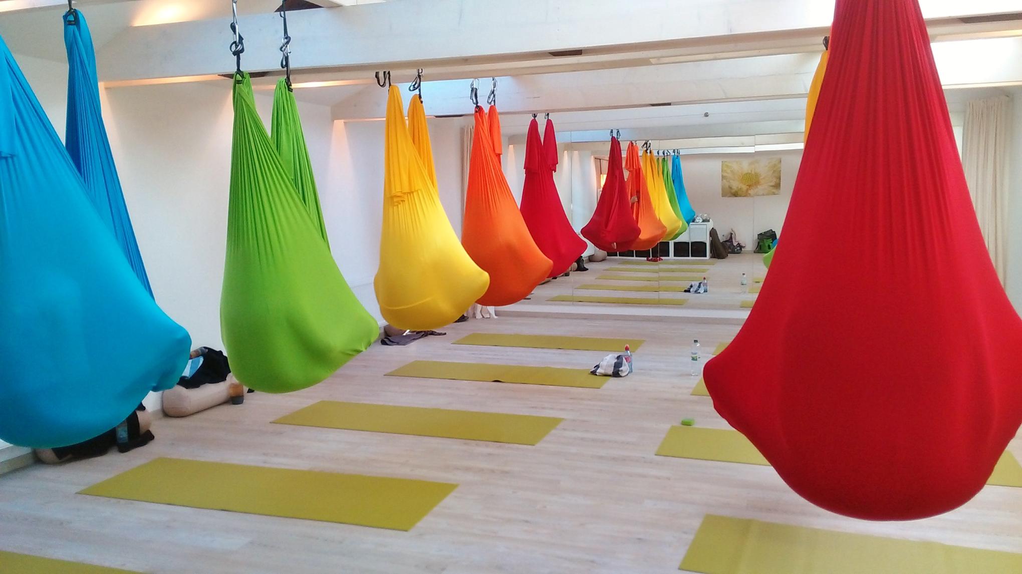 WORKSHOP  Aerial Yoga