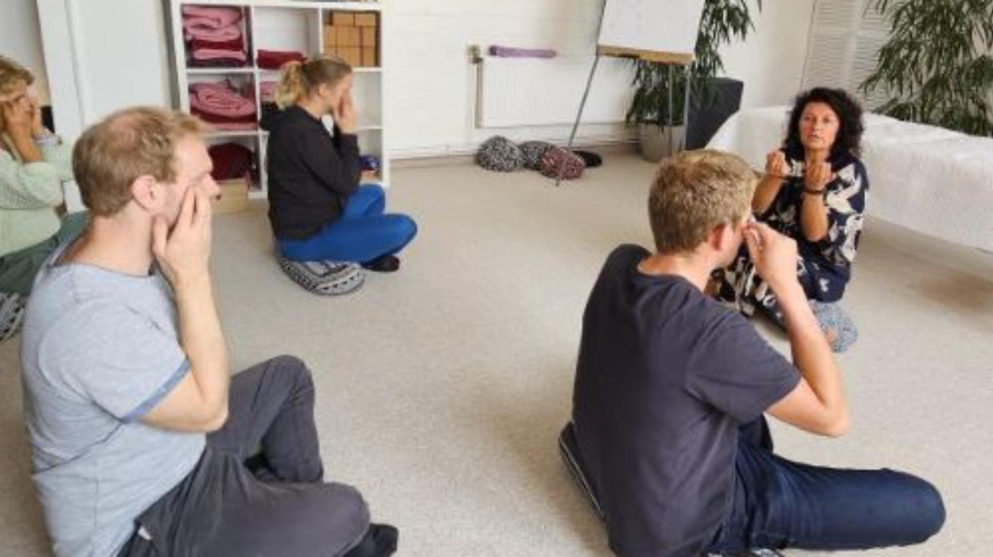 7 x Yoga für Gesicht, Unterkiefer und Nacken (Kurs)