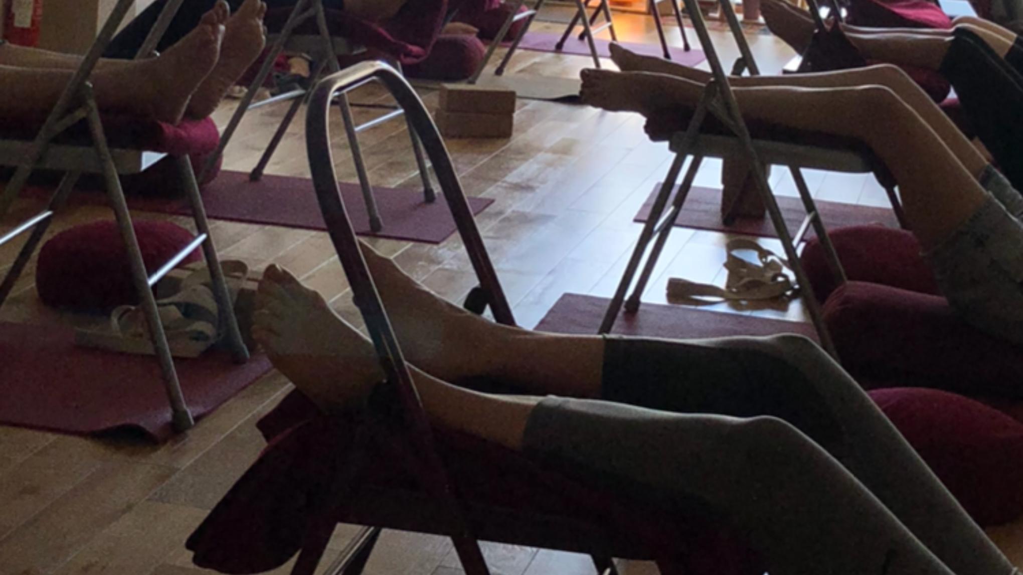 ⭐️ Atelier de Yoga Restauratif le samedi 2 mars de 15h à 17h30