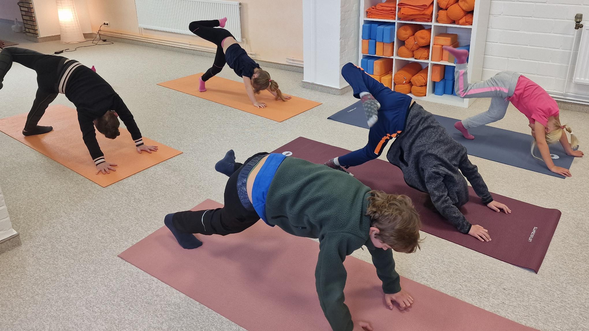 Kostenlose Yogastunde für Kinder 3-5 Jahre