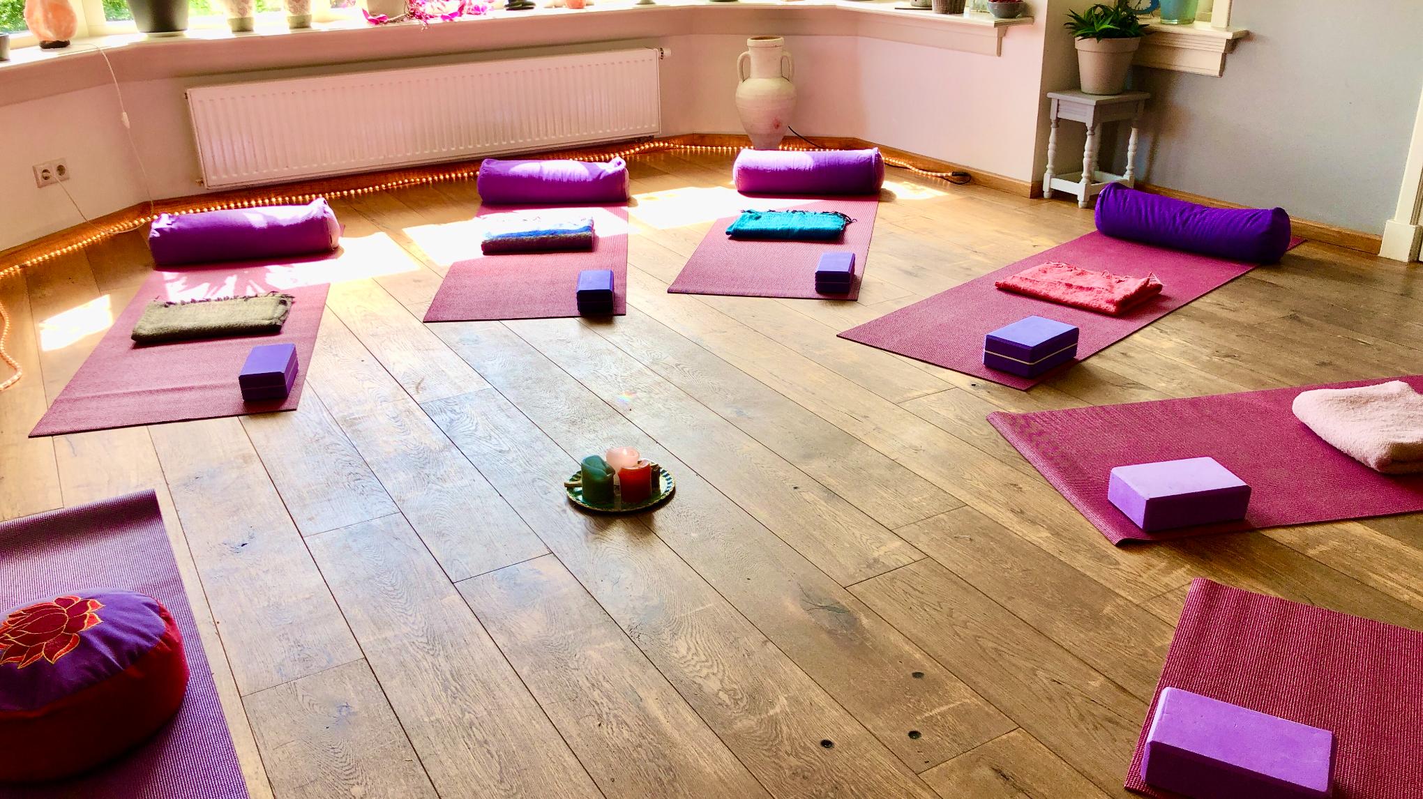 Yoga mantra relax weekend