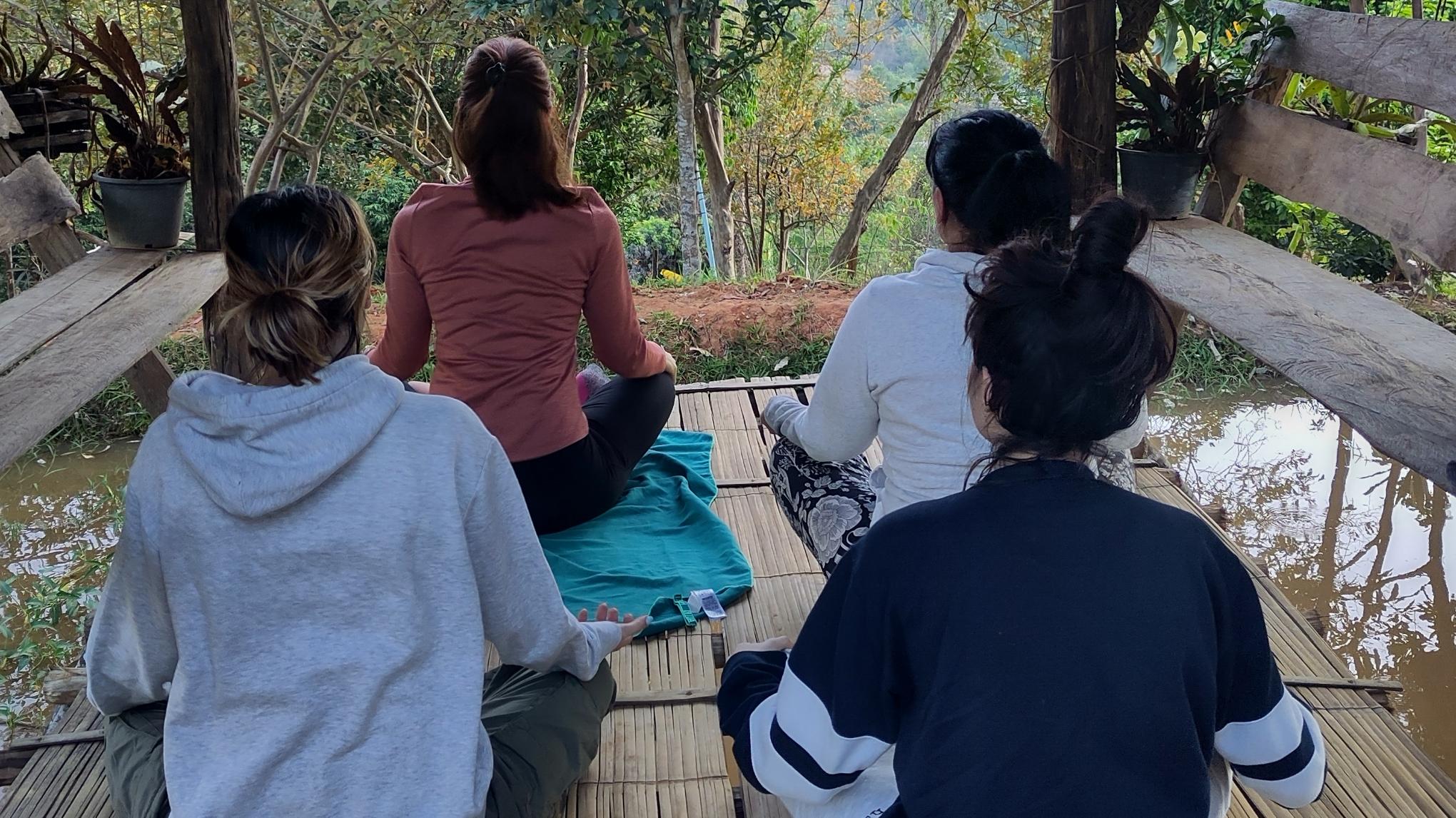 Vinyasa yoga (75') presso lo Studio StarBene / Ottobre 2024