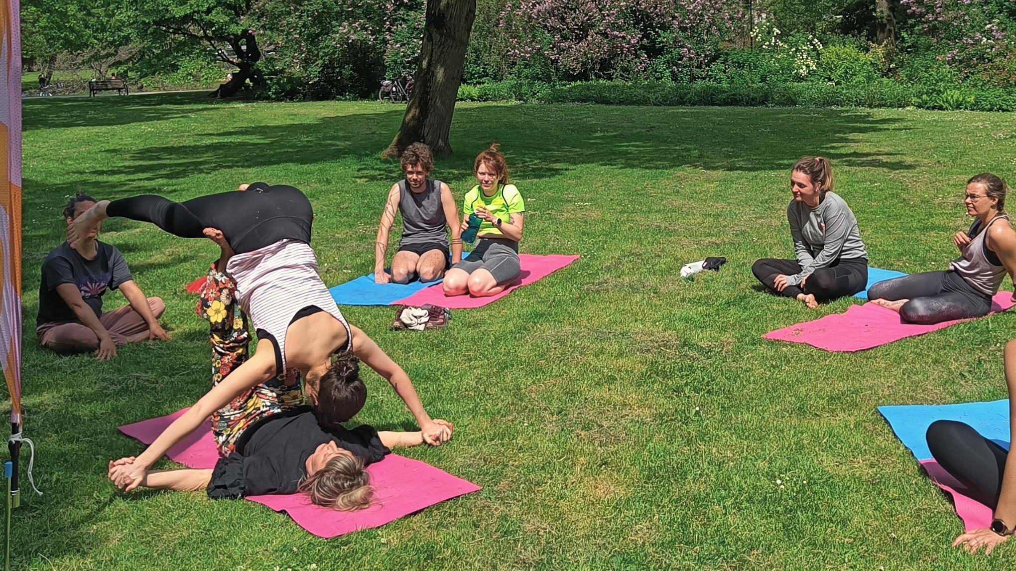 Acro Yoga x Thai Massage with Mira Wiersma