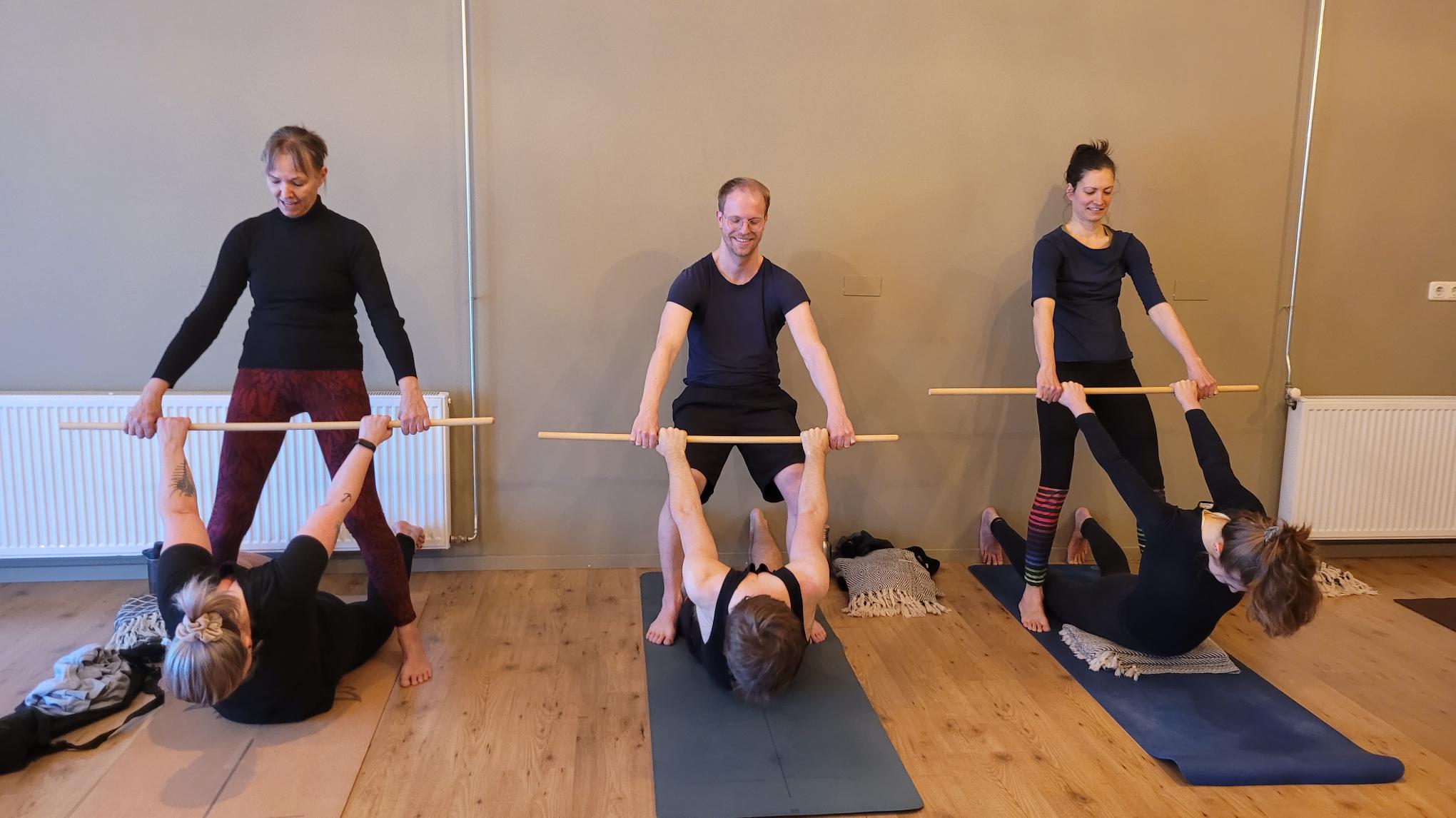 Extra lange les buikgebied en schouders