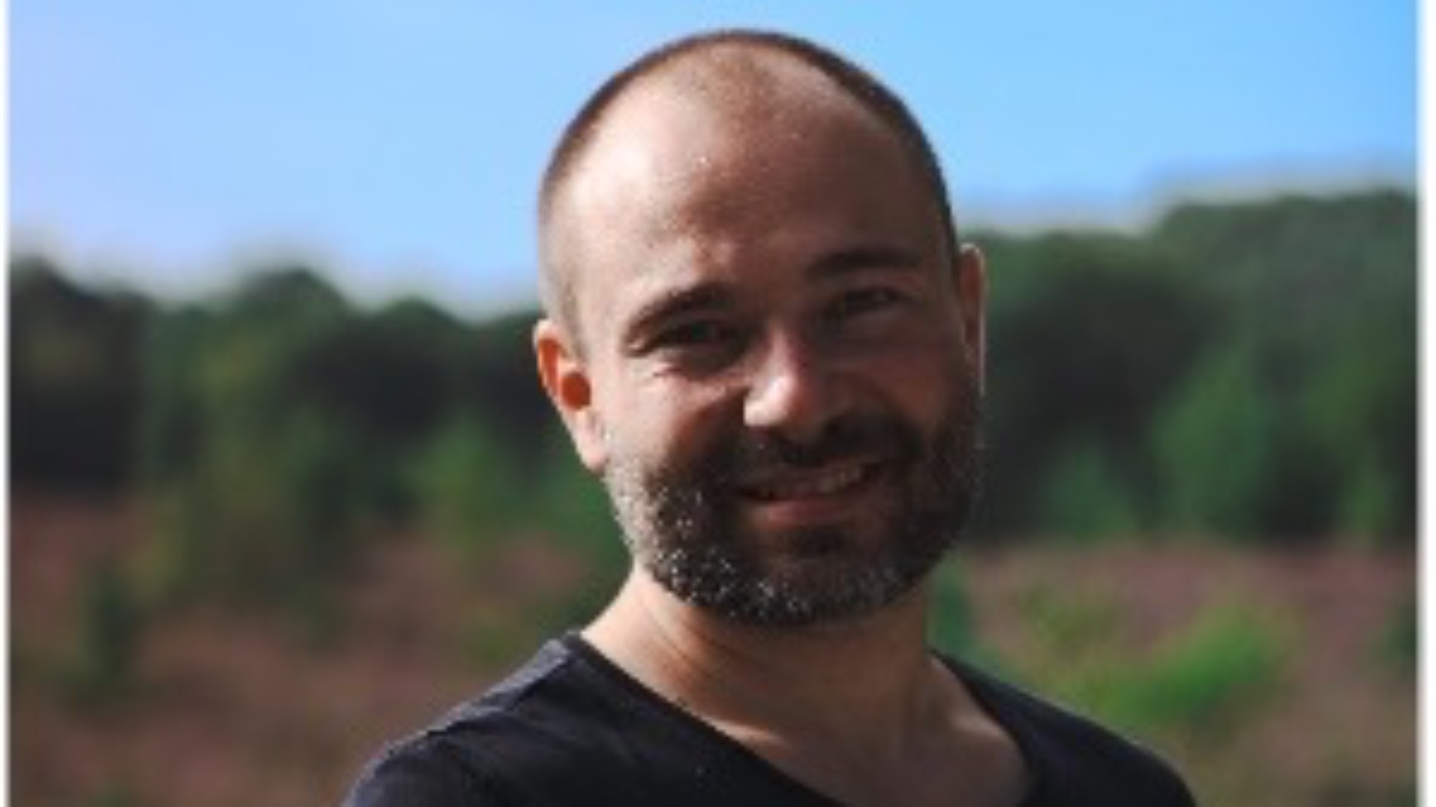 Speciale yogales met lentegeuren met Michel