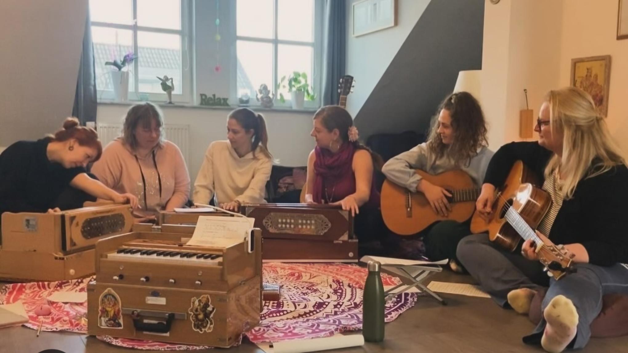 Mantra Singkreis/ Bhakti Circle bei Bianca Yoga