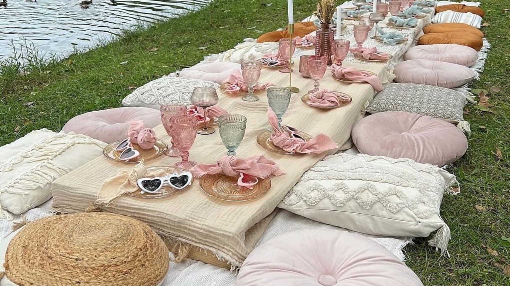 Yoga Brunch au bord de l’eau 🧘🏻‍♀️🌞