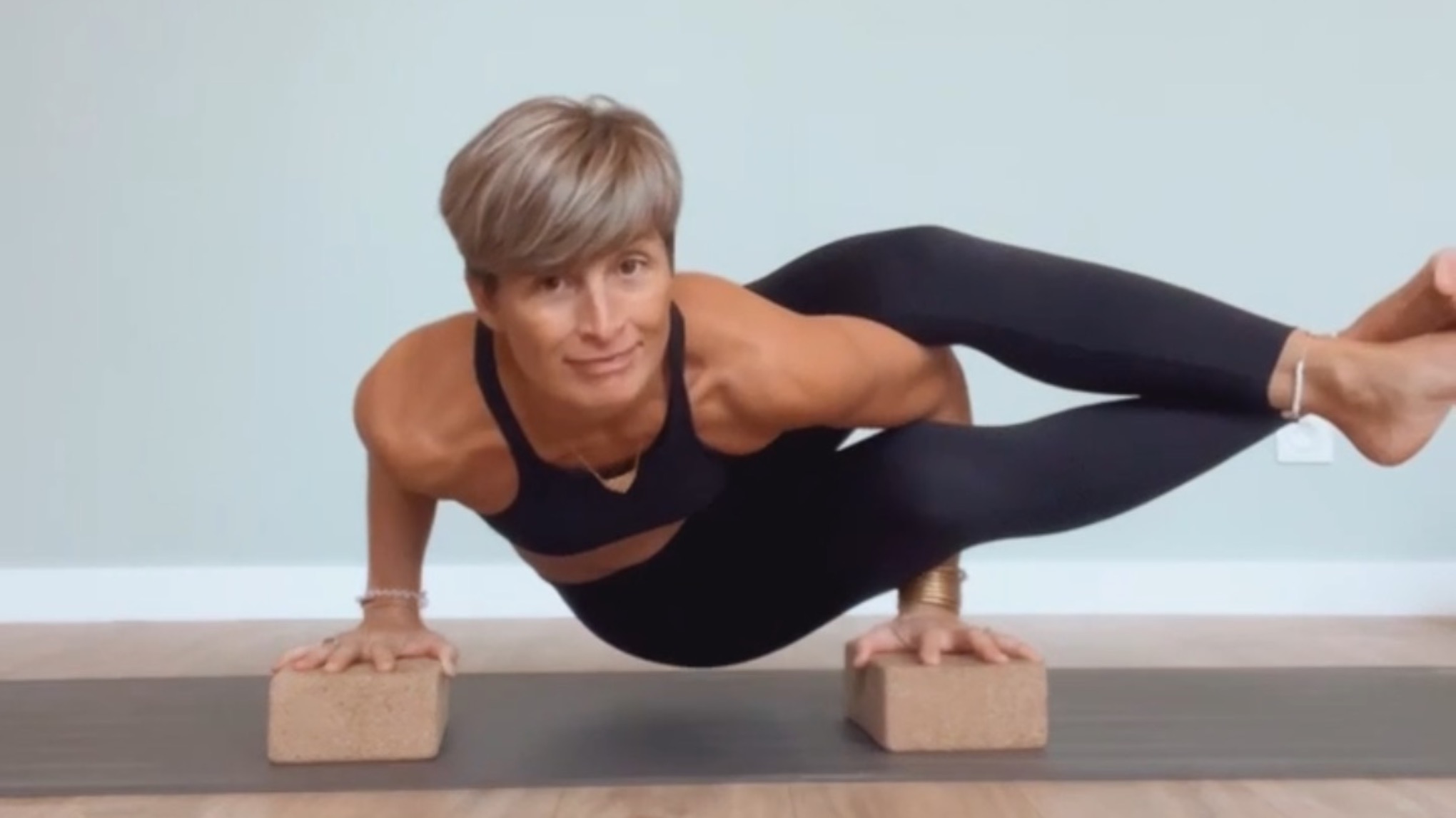 ATELIER "posture avancées-Construire sa force- Arm Balance