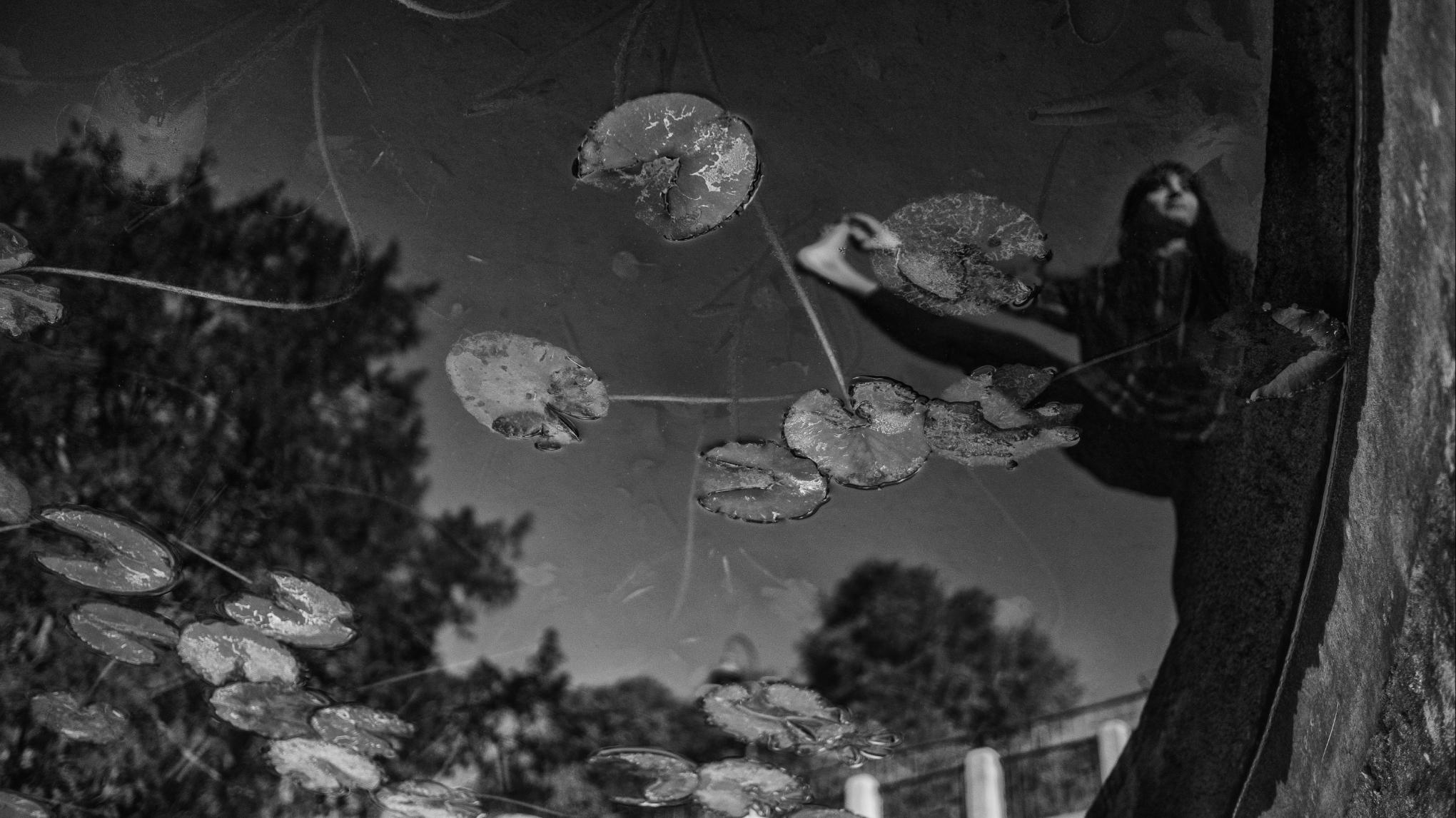 Esploriamo la prima serie dell' Ashtanga vinyasa yoga-Le posizioni in piedi