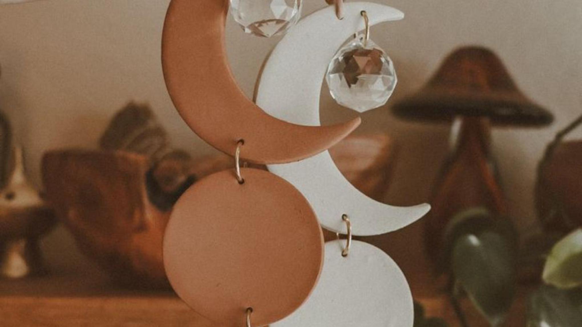 TALLER CERAMICA- COLGANTE PARED LUNAS