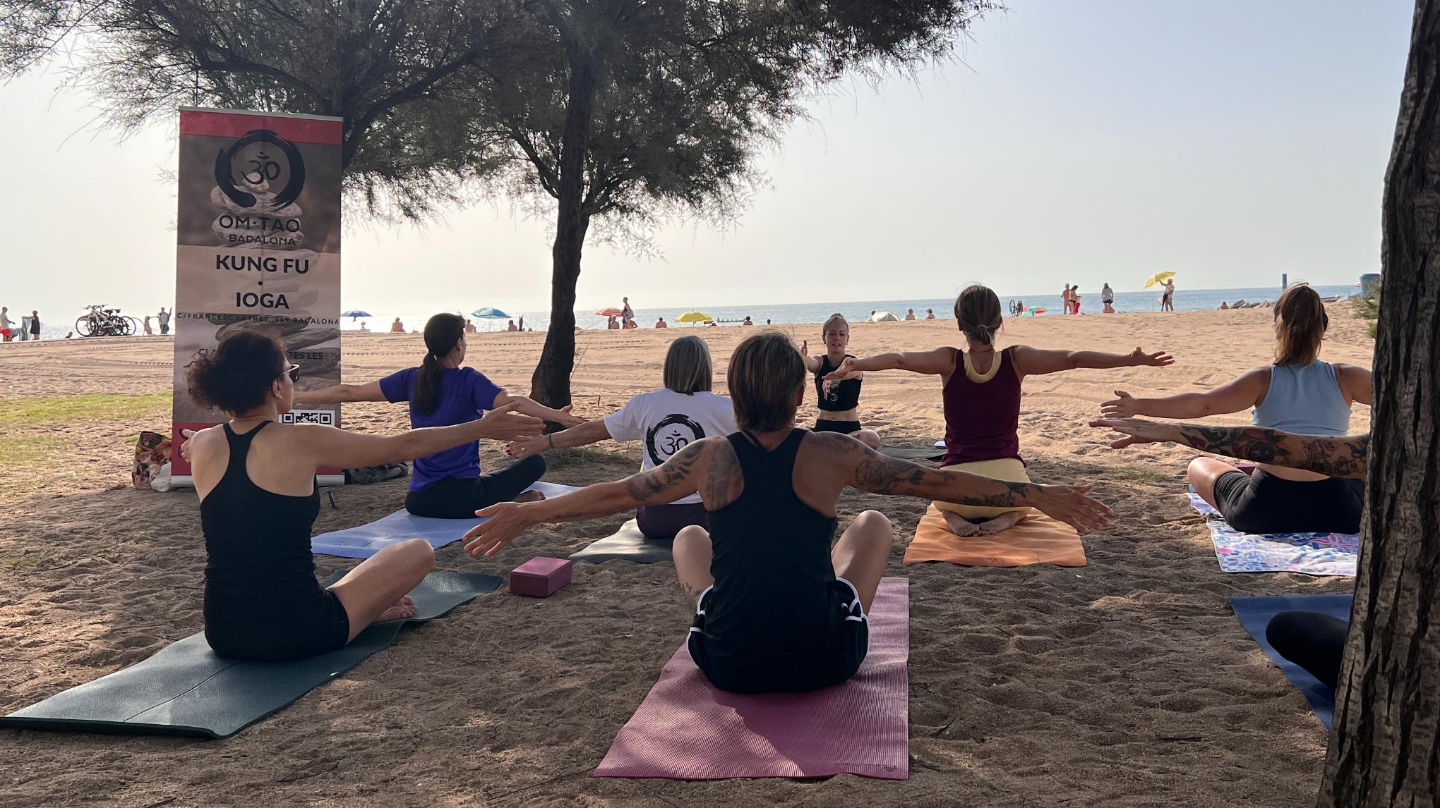 🌊IOGA VORA EL MAR 🌊