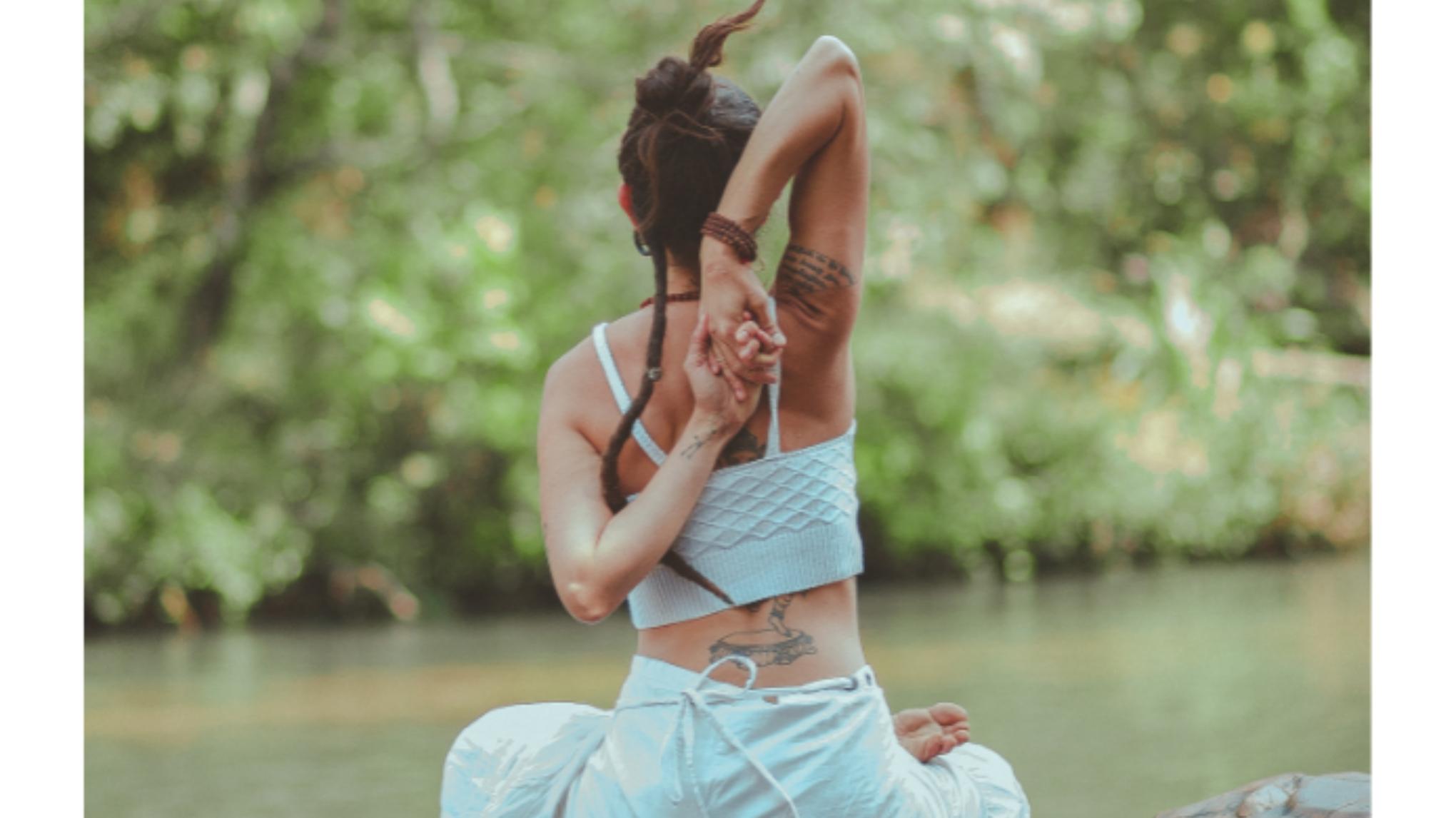 ATELIER YOGA : UN DOS FORT ET DÉTENDU