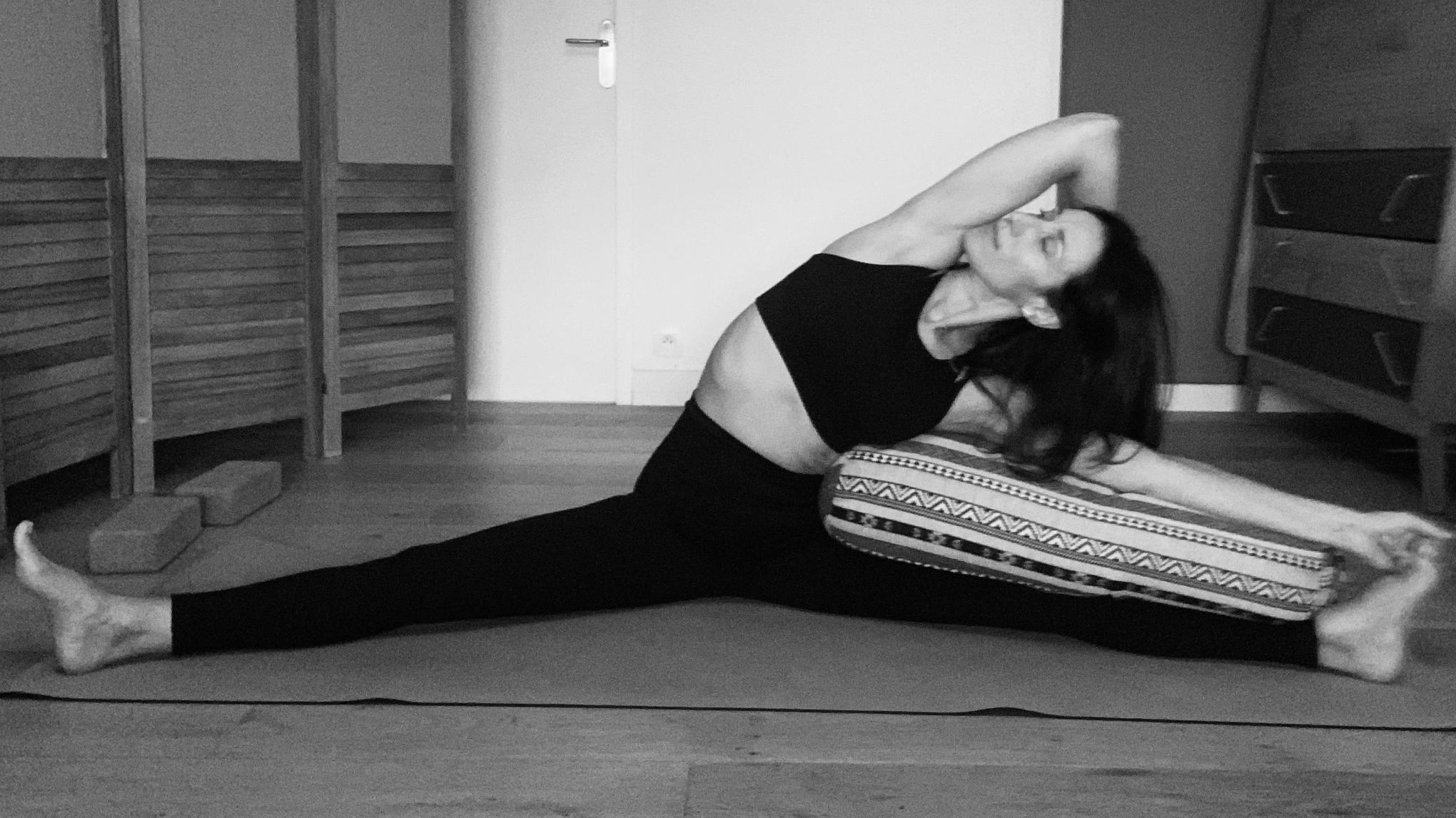 Yin Yoga  60 mins - "Douce parenthèse digestive"- Live