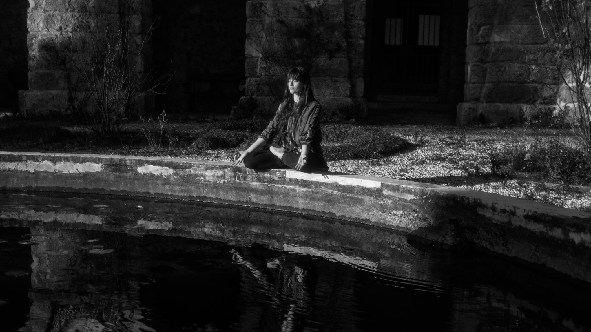 Esploriamo la prima serie dell'Ashtanga- da Navasana a Kukkutasana