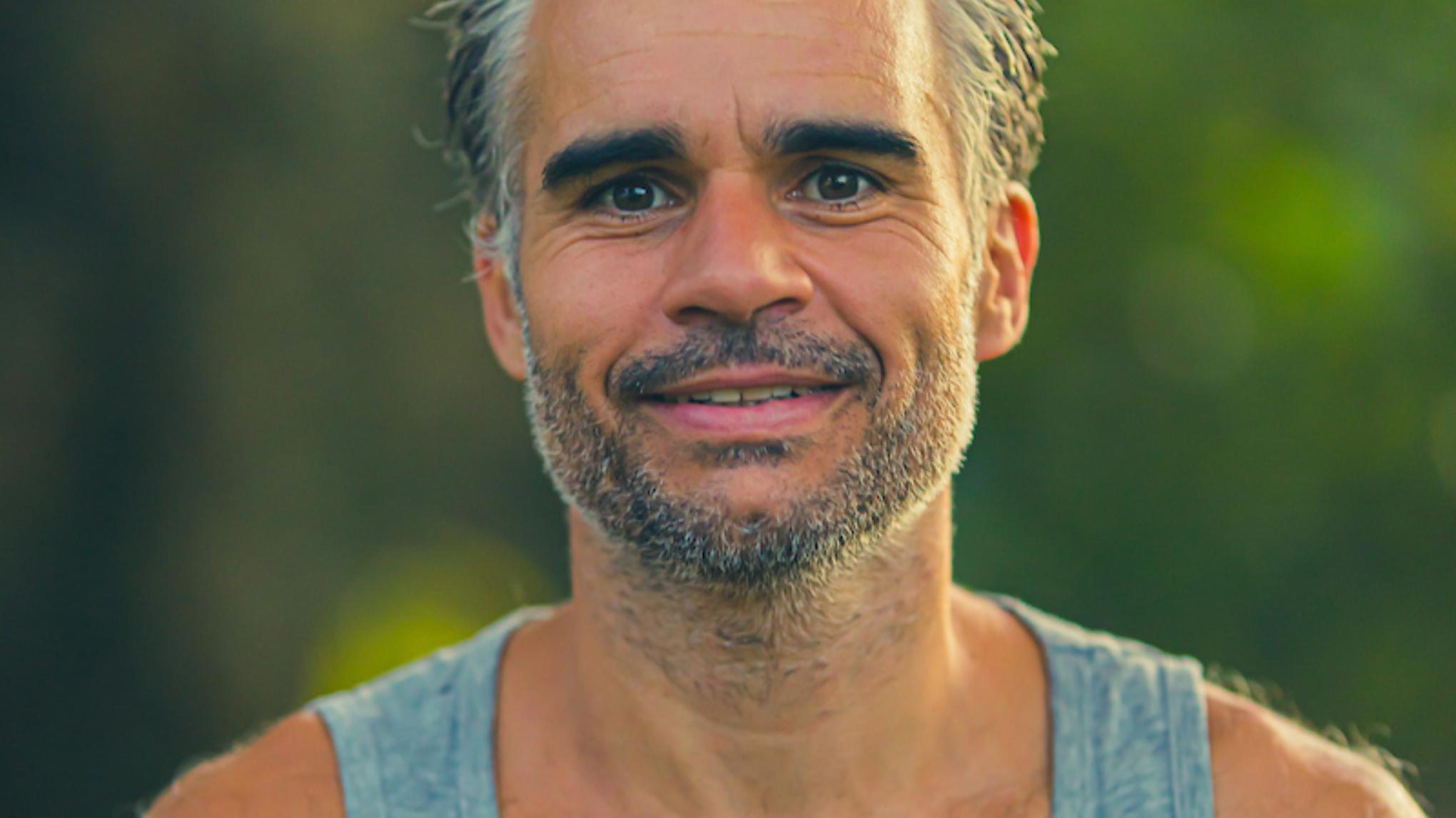 Osteothai | Neck & Shoulder - Connect soul and mind with Oliver Chamorro