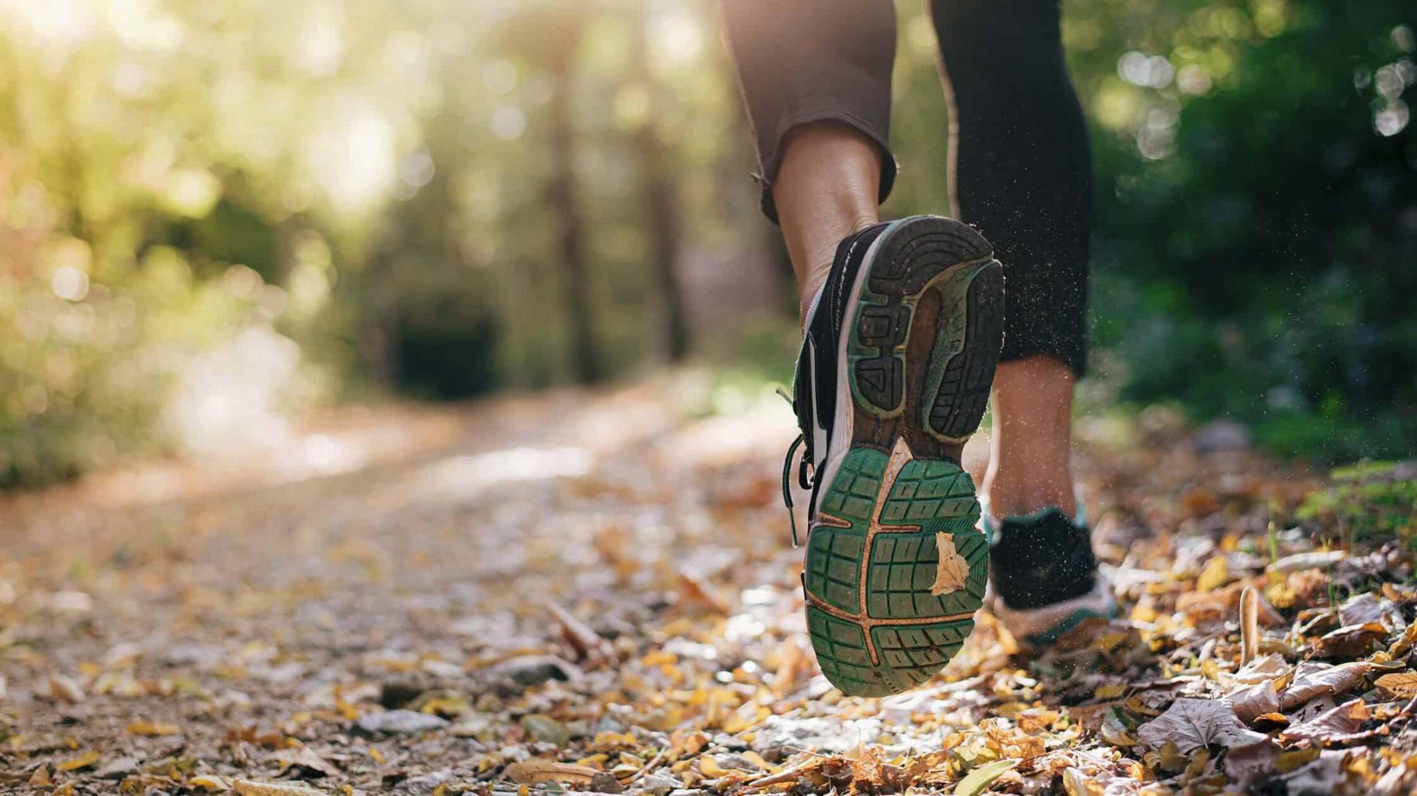 "Lauf Dich frei": Der Einfluss des Schuhs auf Körperhaltung und Gesundheit.