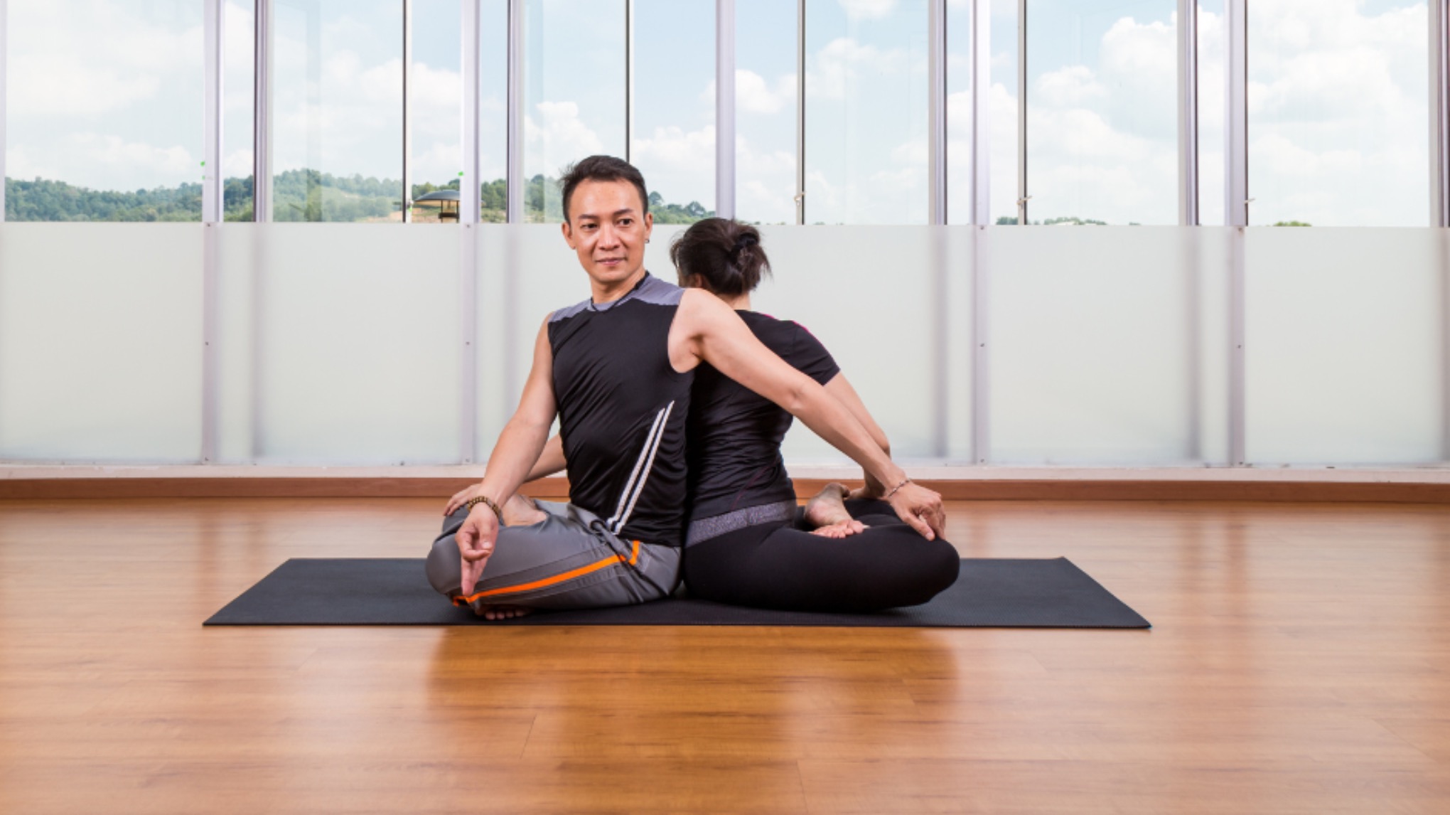 Couples / partners Yoga pop up event