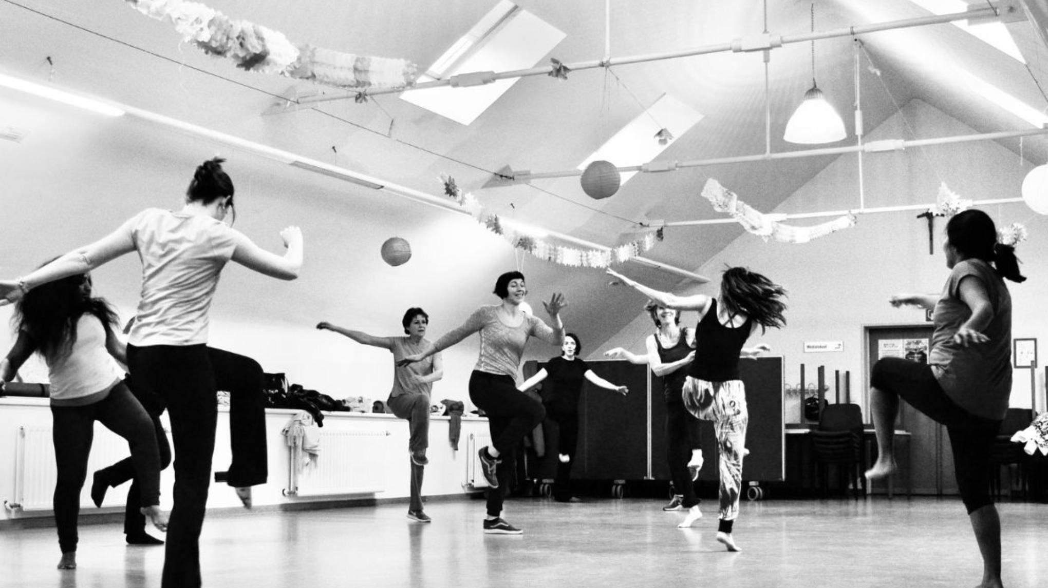 NIA - yoga/dans workout met Ingrid Dekeyser