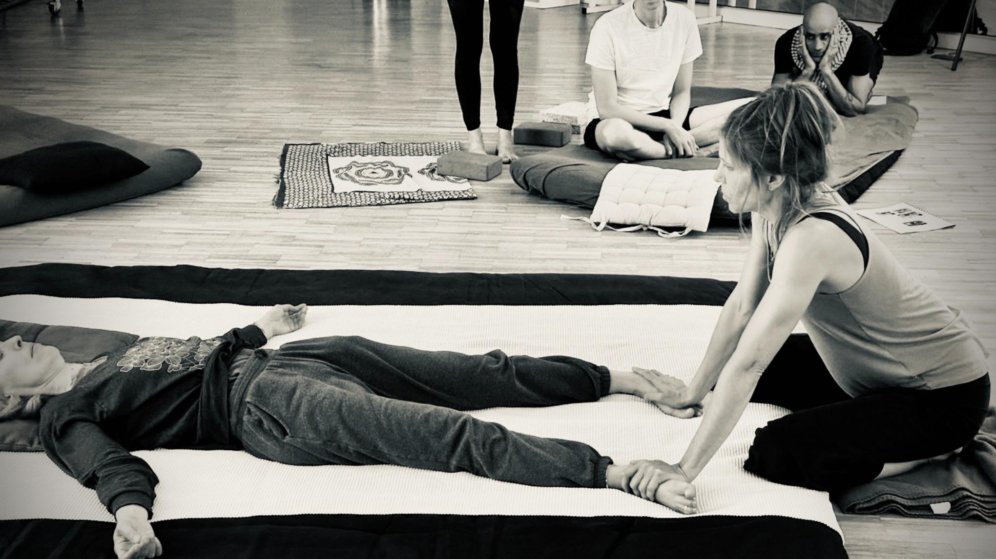 STAGE IMMERSIF "EXPLORATION DU THAï YOGA MASSAGE, UN ART DU TOUCHER"