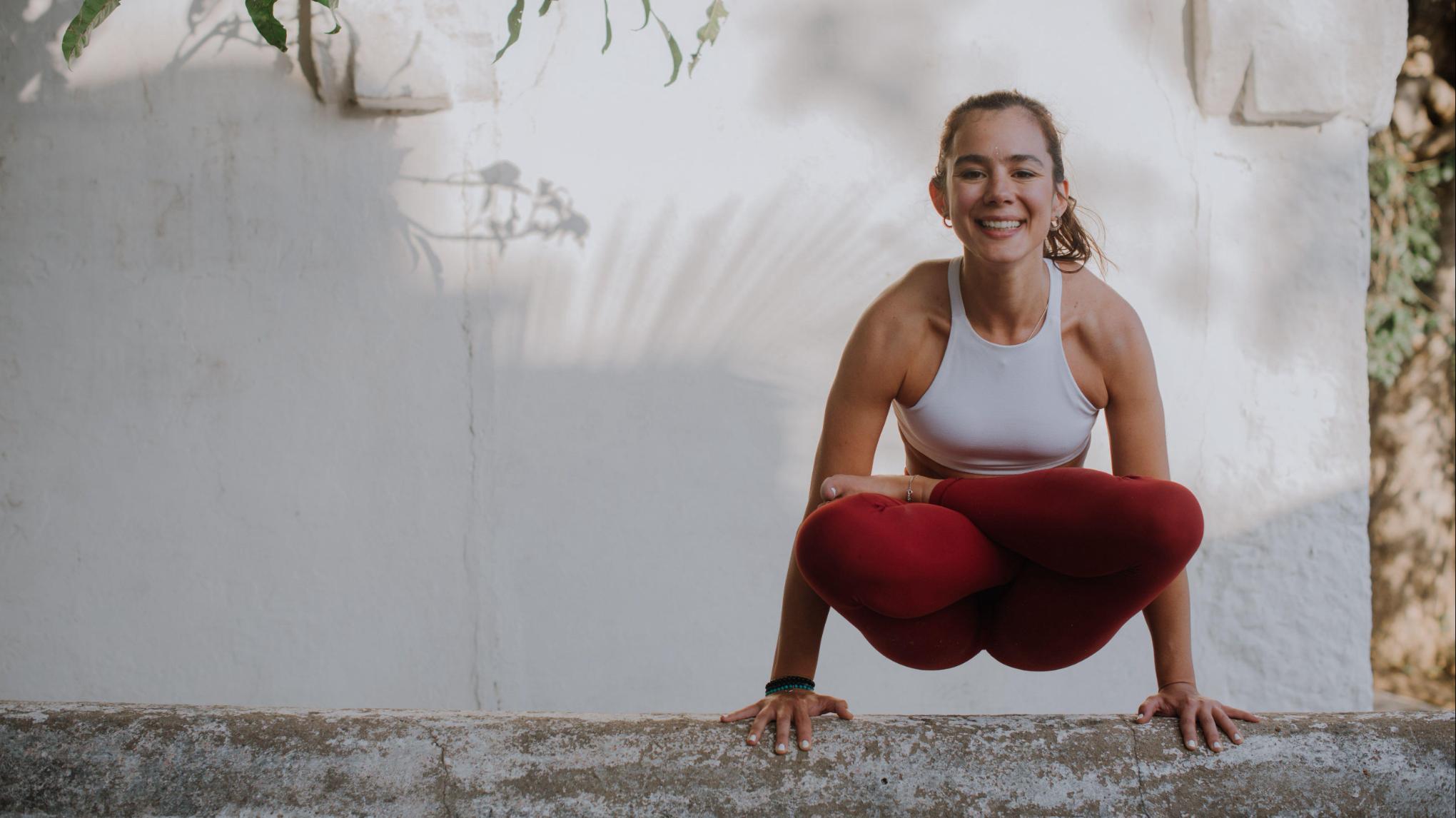 Led Ashtanga Yoga Full Primary Series and conference with Eloisa Fernandez