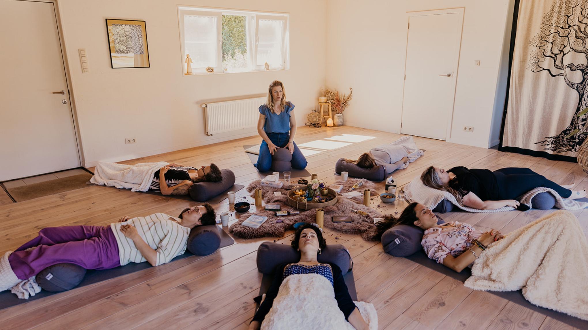 VOLLEDIG Sacred Retreat op zaterdag 10 mei bij Tiny thuis