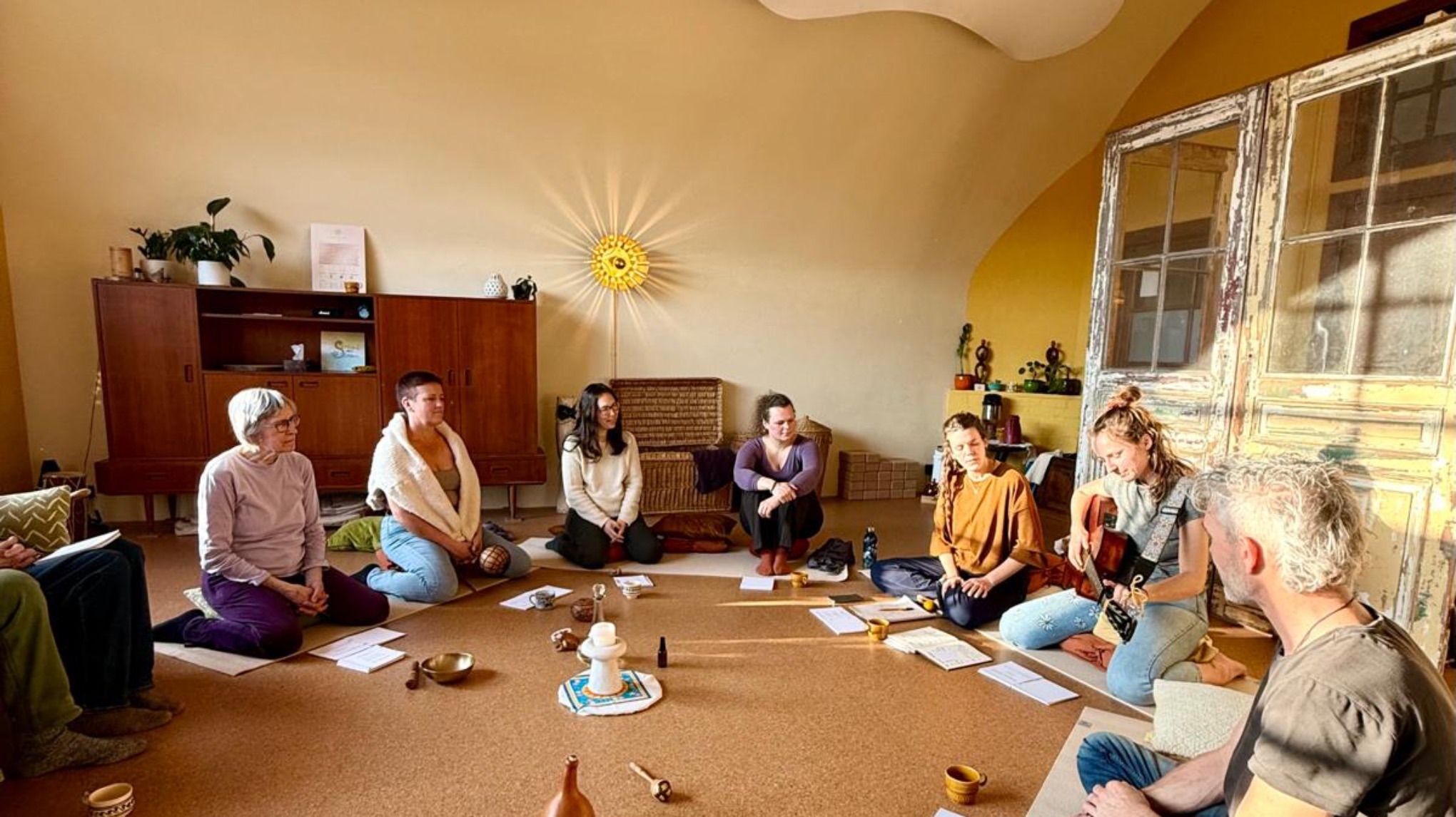 Mantracirkel met Cacao met Sara & Emilie - 't Stroomt