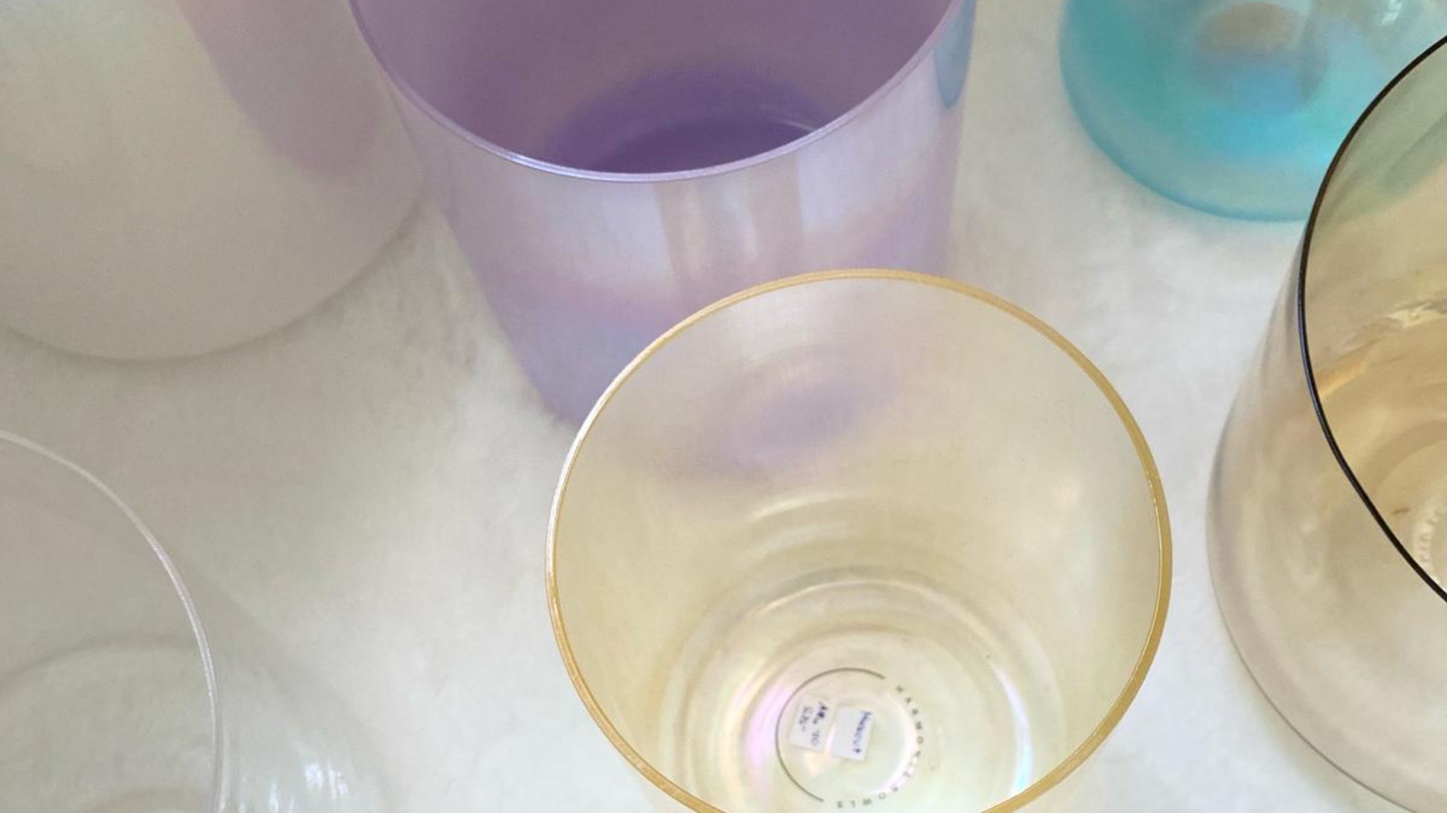 Sanft getragen - Klangentspannung im Aerial Tuch