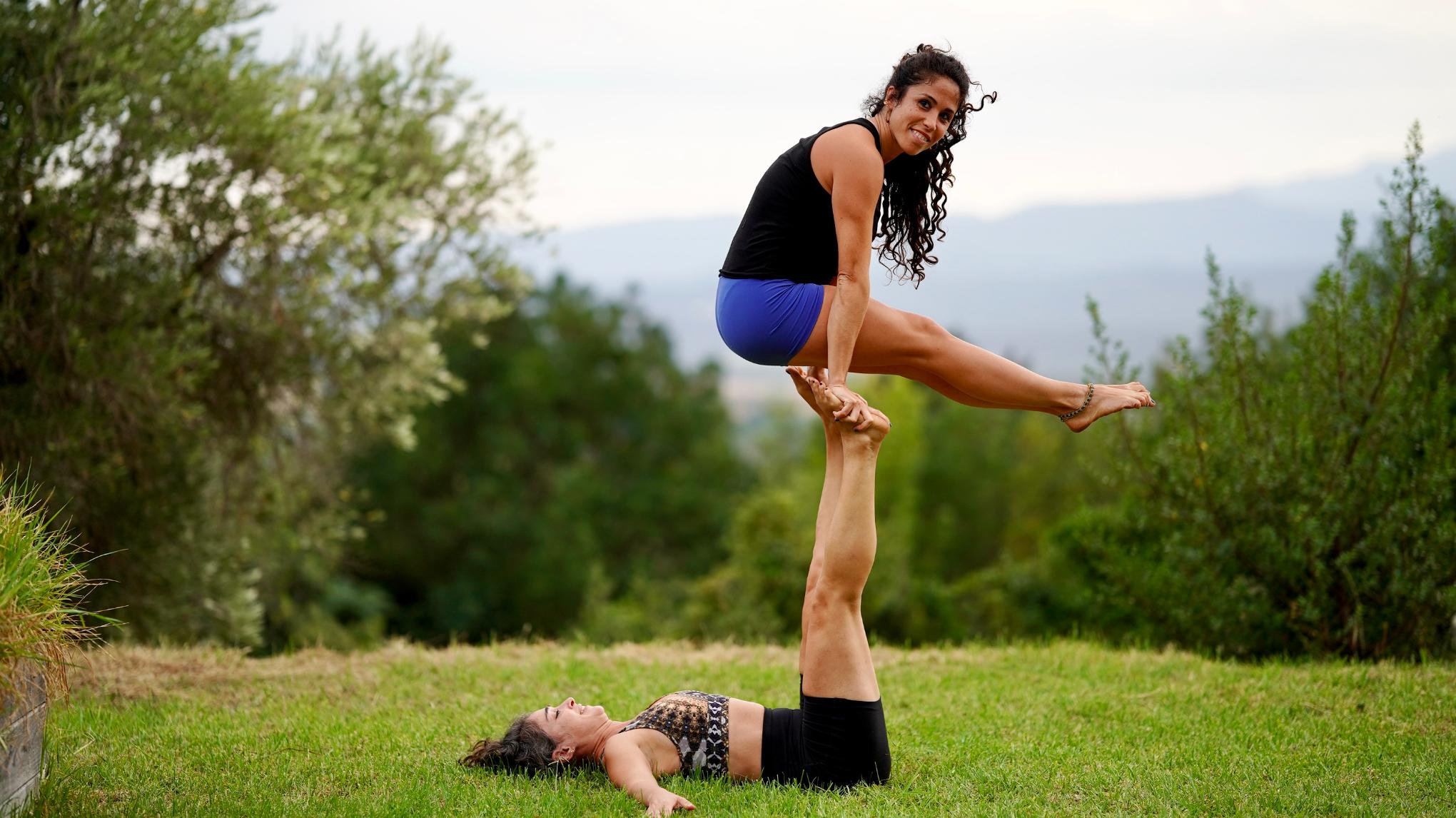 Curso de Acroyoga Principiantes ✦ 4 semanas