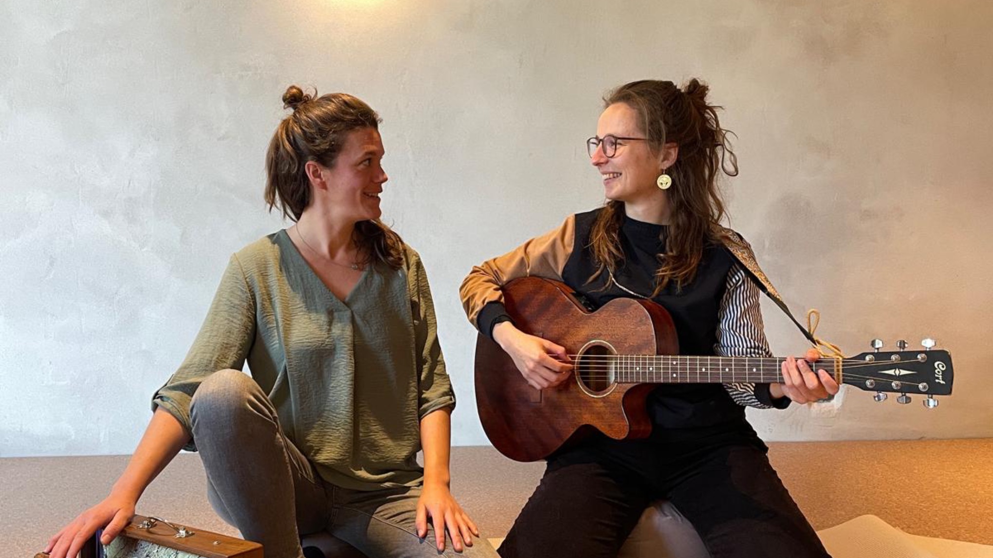 Zangcirkel, buiten onder de bomen - bastion 4