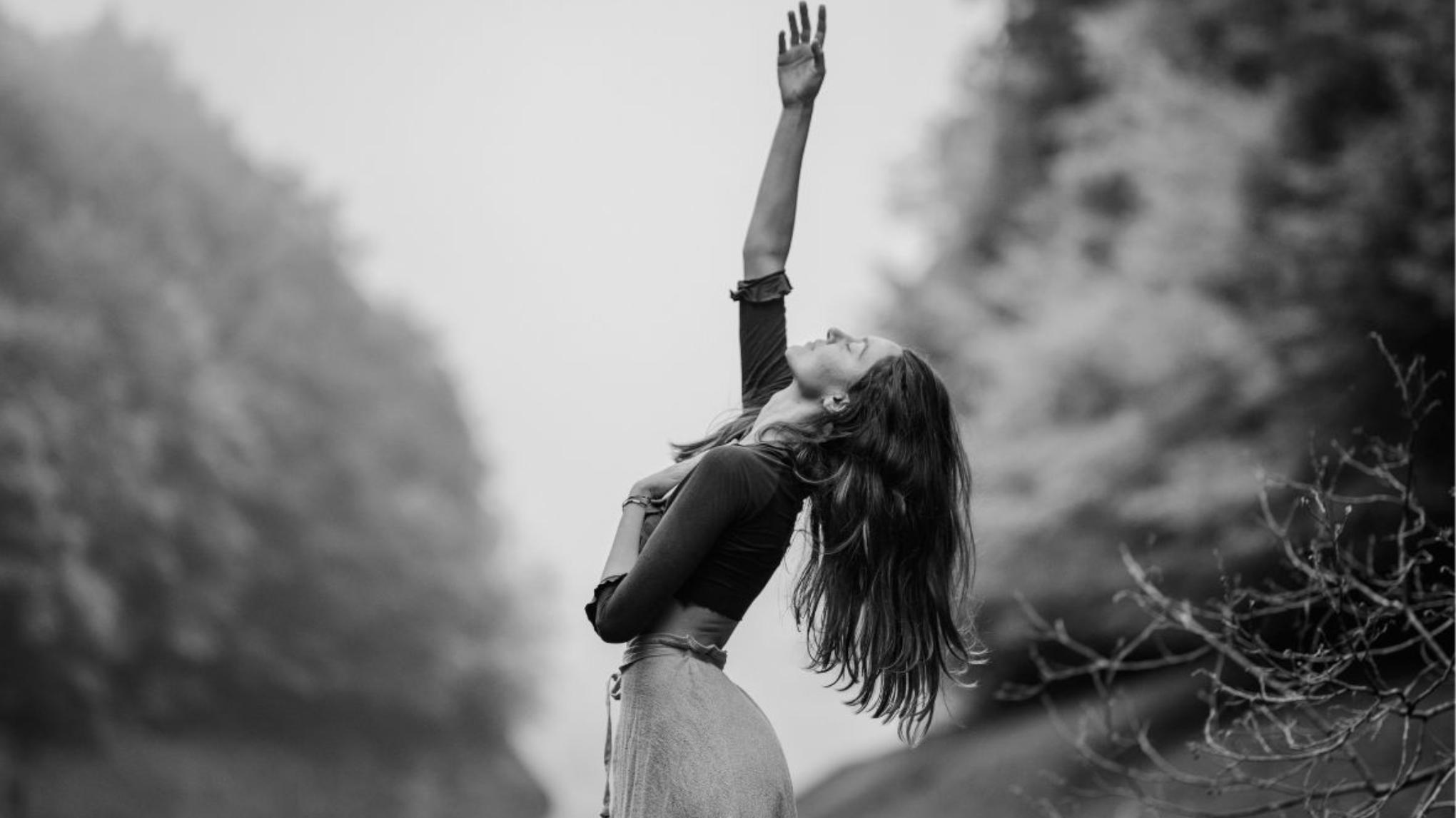 DRIEDELIGE WORKSHOP Landen in je bekken (Valerie Nkale) - Studio 1