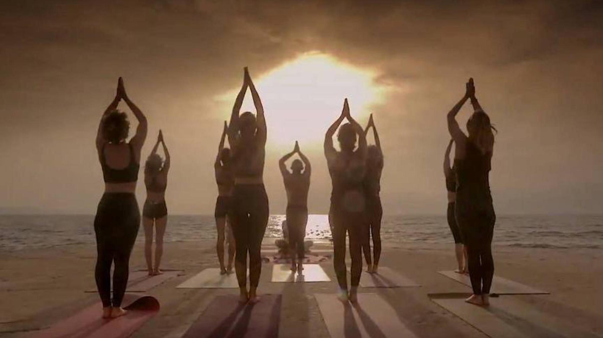 Celebración día del Yoga: 108 Saludos al Sol