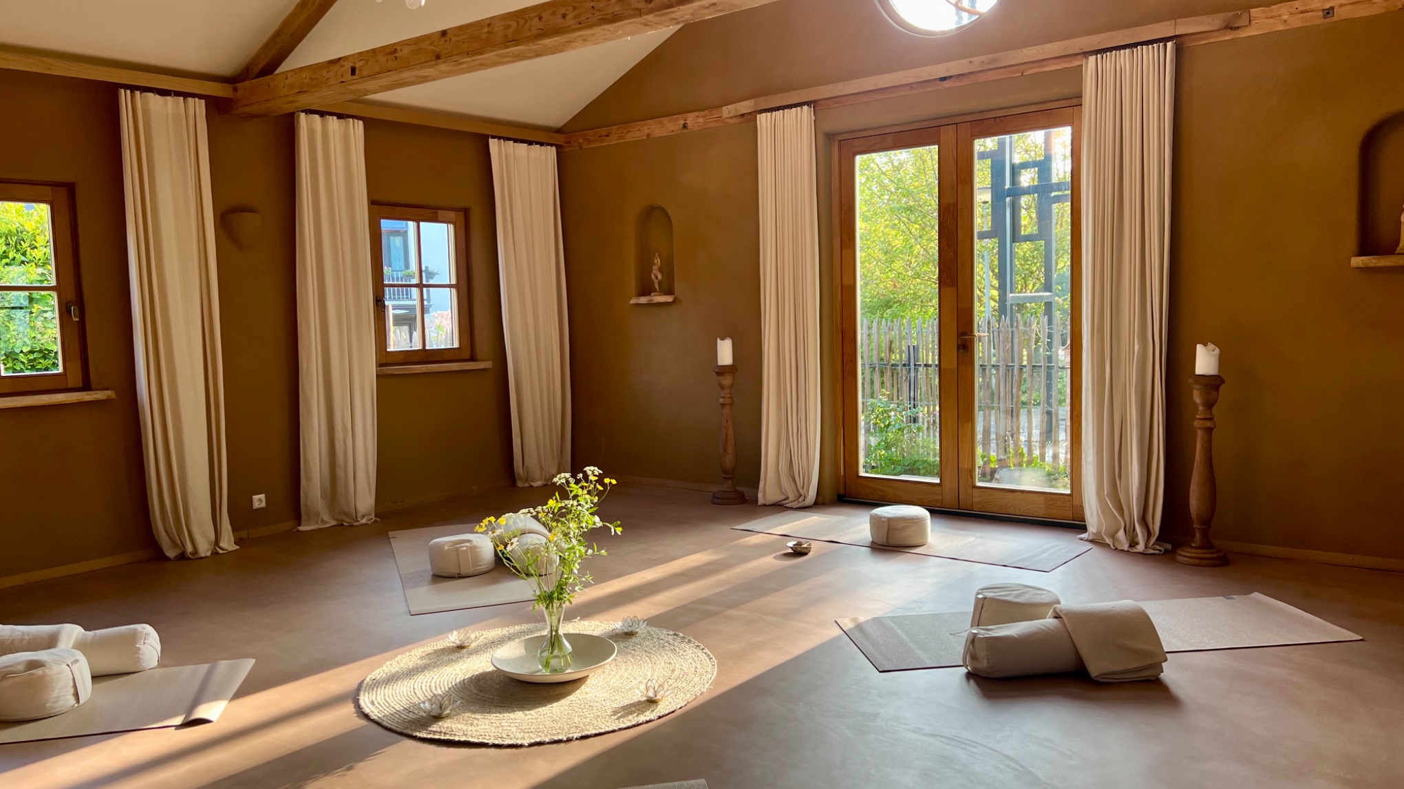 SPECIAL! Stress & Trauma release sessie met Yoga SlowFlow