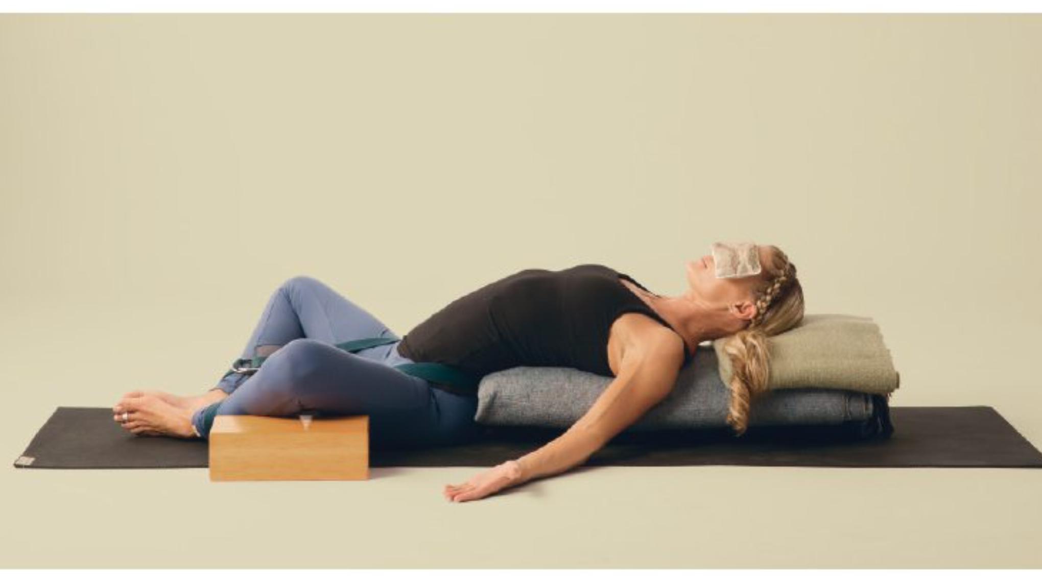 Restoratieve Yoga Practice