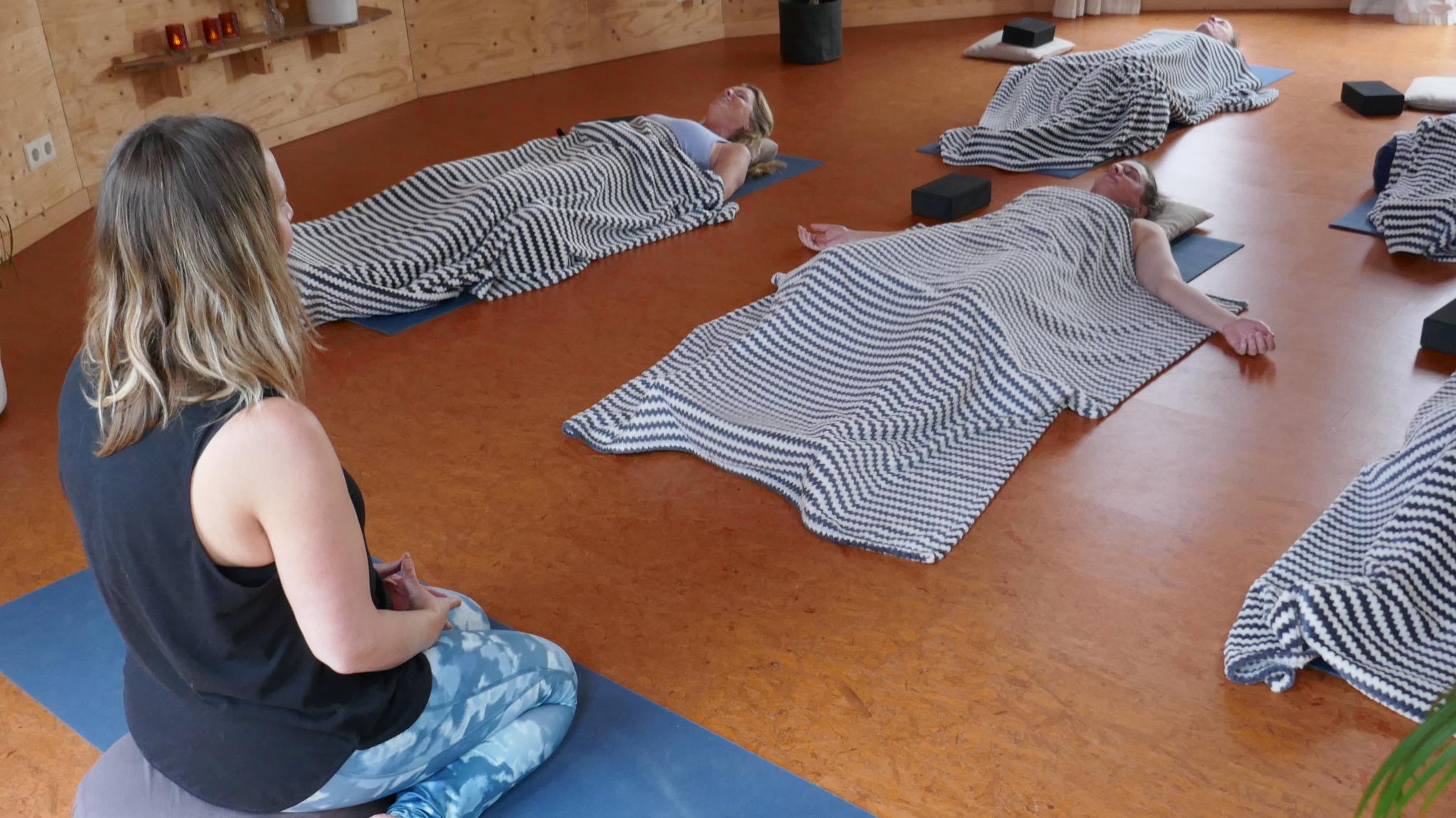Oud & Nieuw Yoga Flow & Yin met Marieke