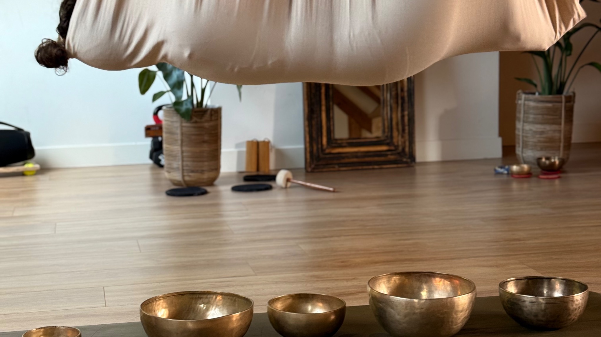 Floating Temple of Sound Ceremonie  (Aerial Yin Nidra & Klankbad)