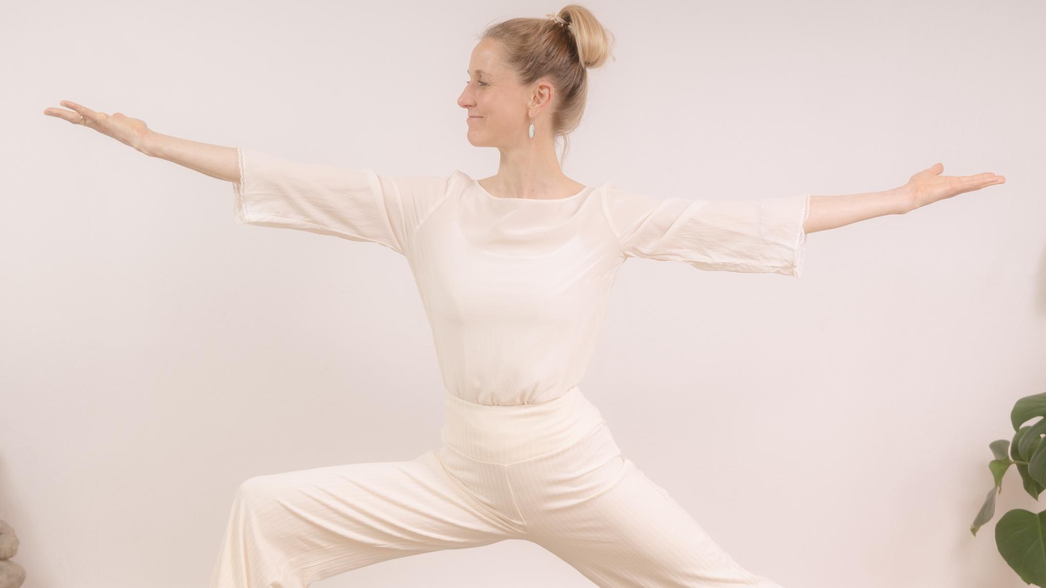 Online Ananda Yoga Klasse
