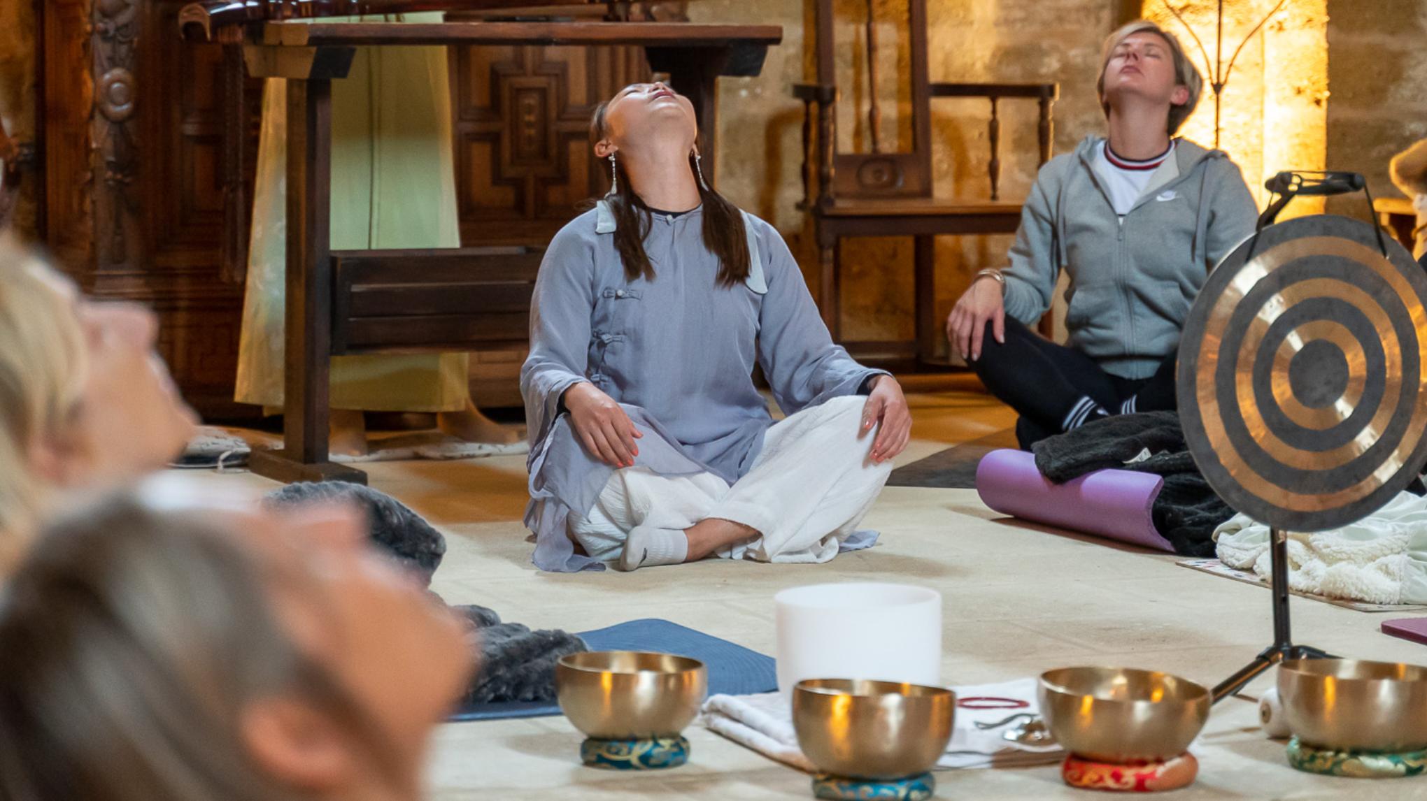 Massage Sonore à la chapelle du château Saint-Pierre de Mejans