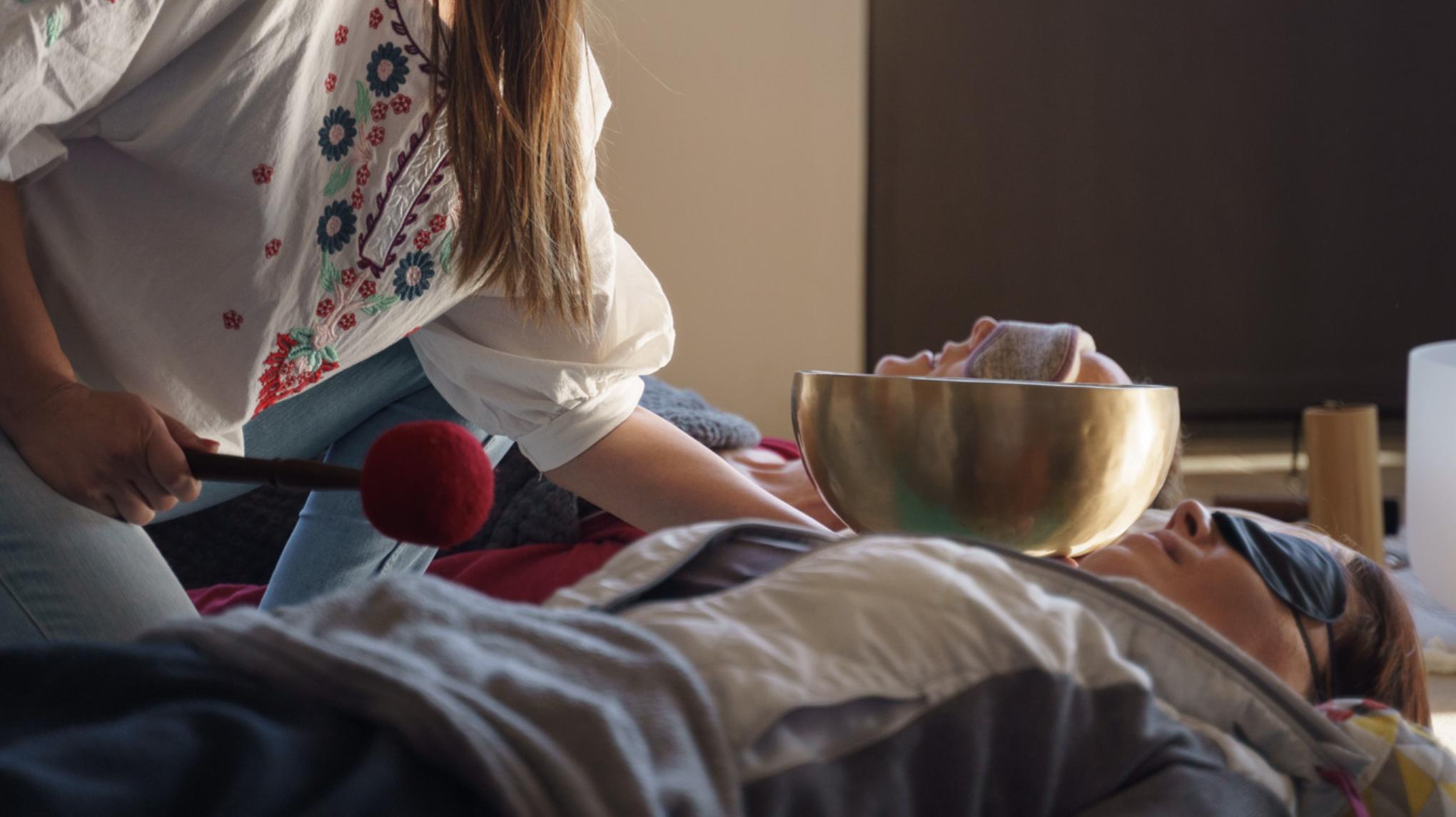 Massage Sonore à la chapelle du château Saint-Pierre de Mejans