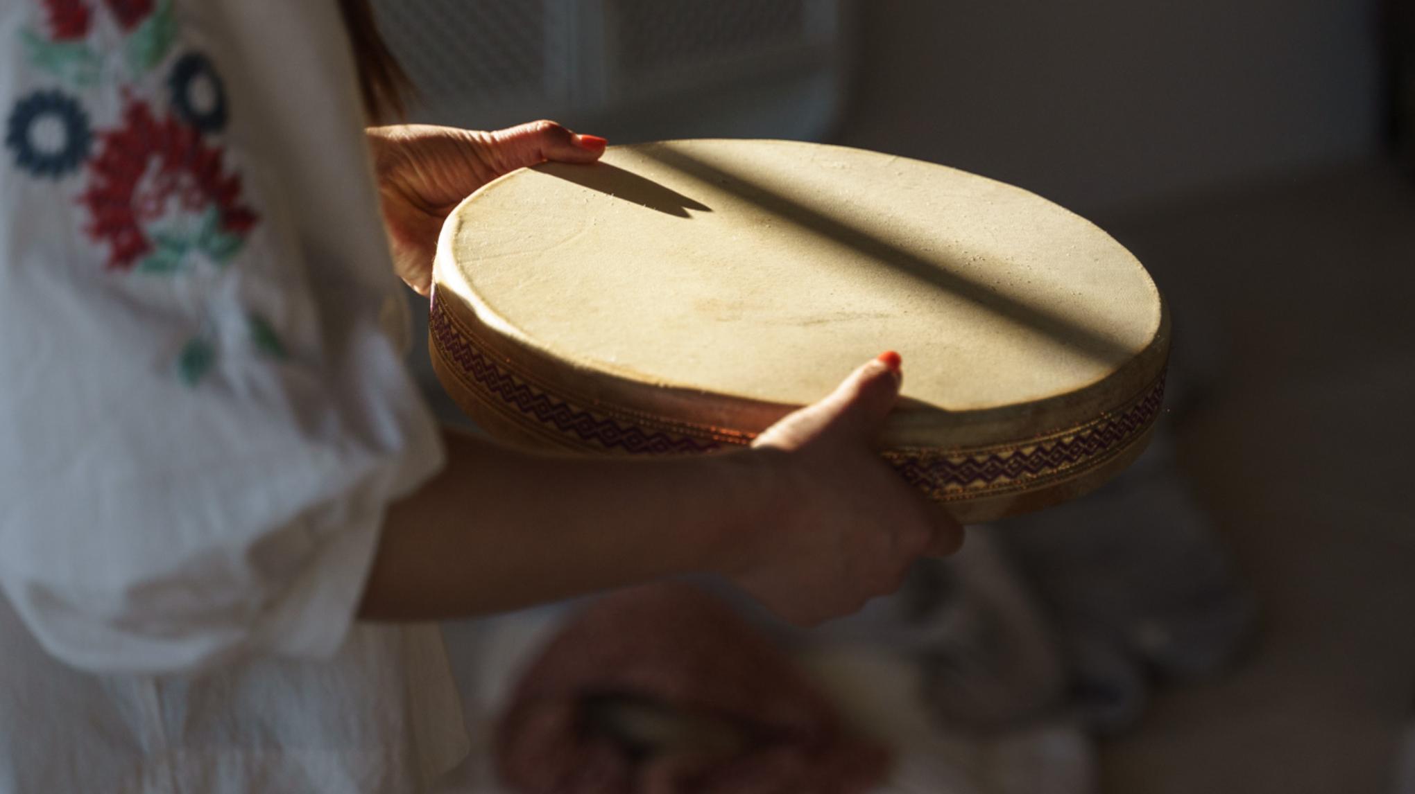 Massage Sonore à la pleine lune chapelle du château Saint-Pierre de Mejans
