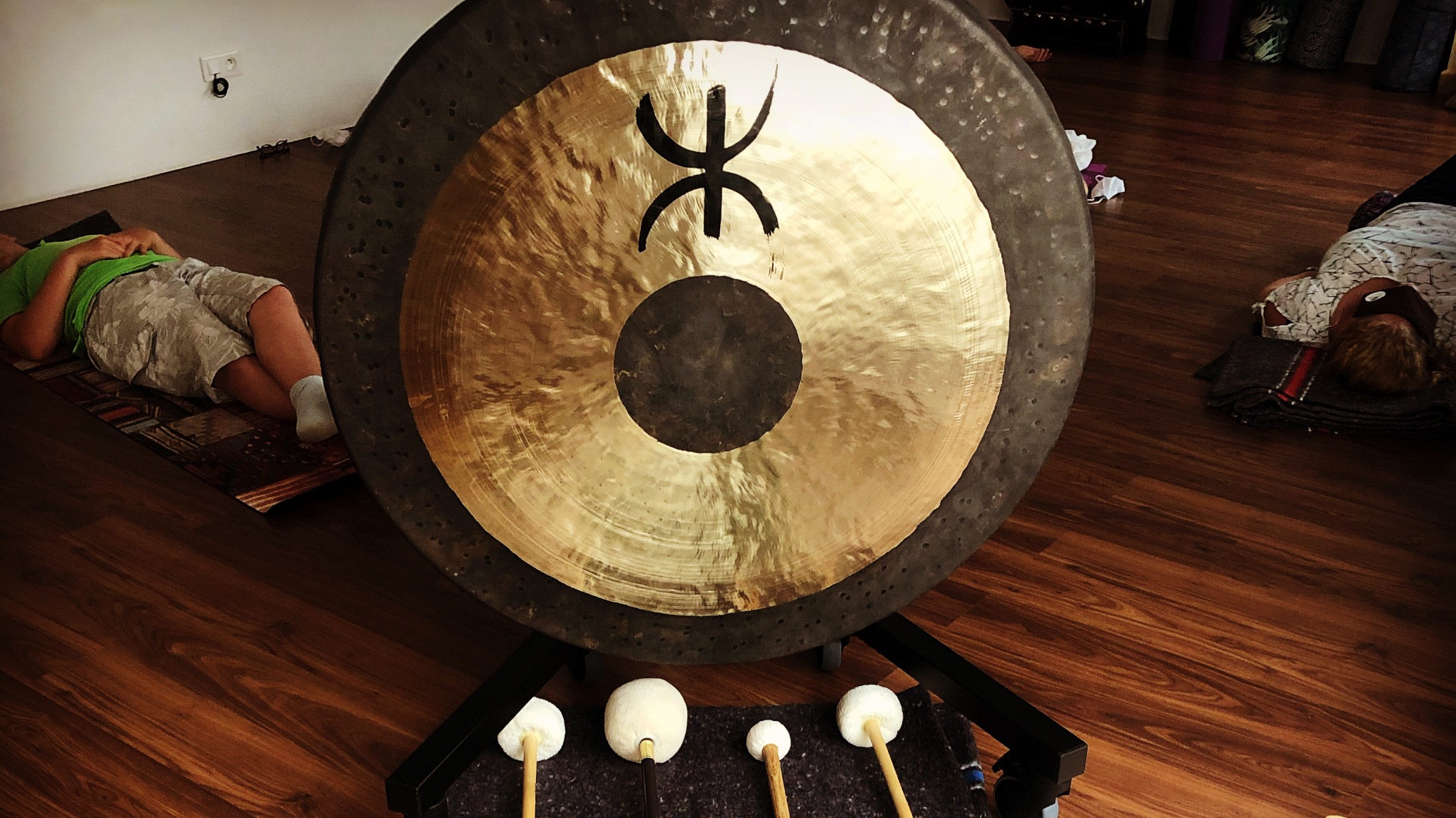 Bain de gong yin (wind gong)