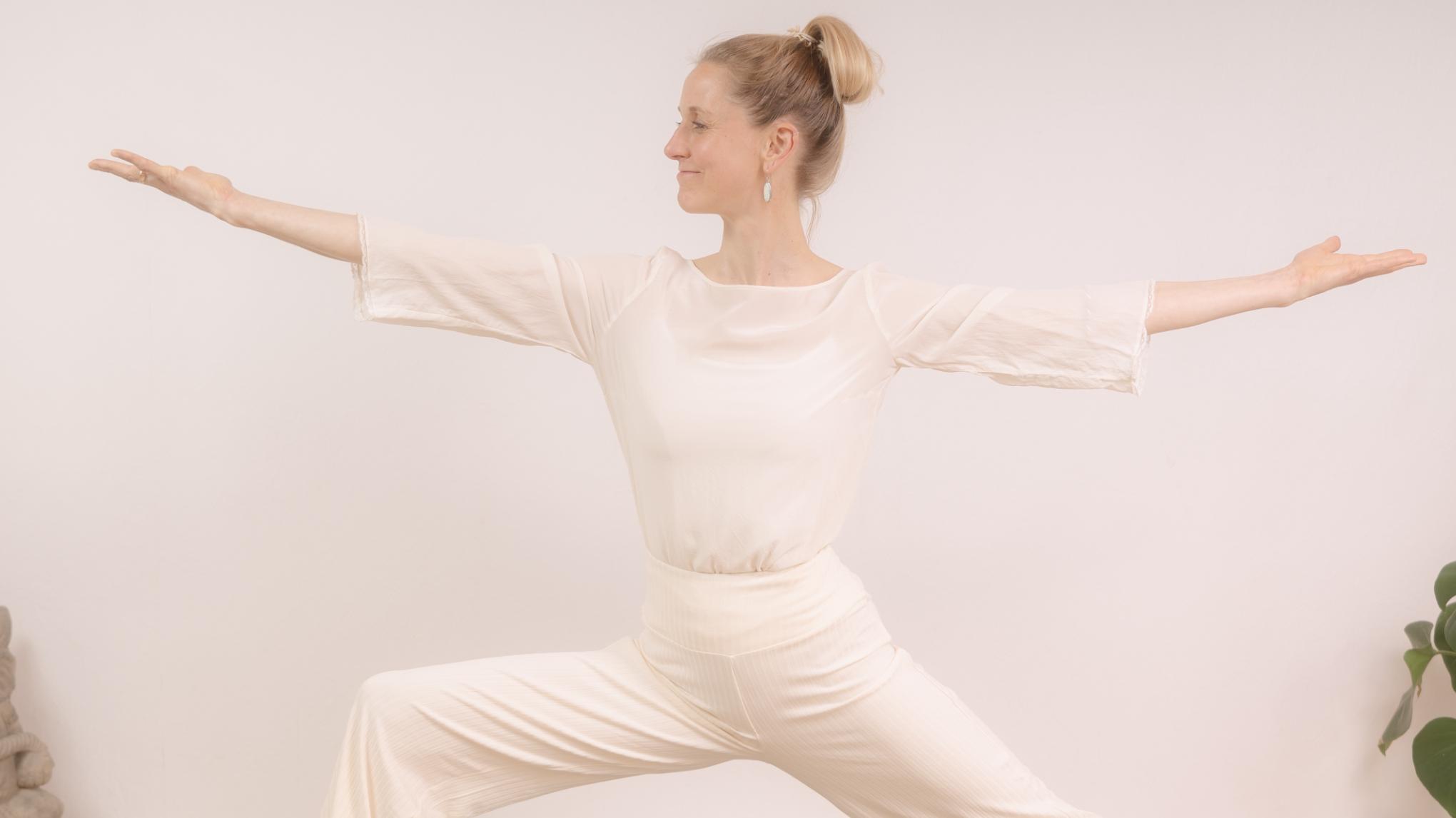 Online Ananda Yoga Klasse