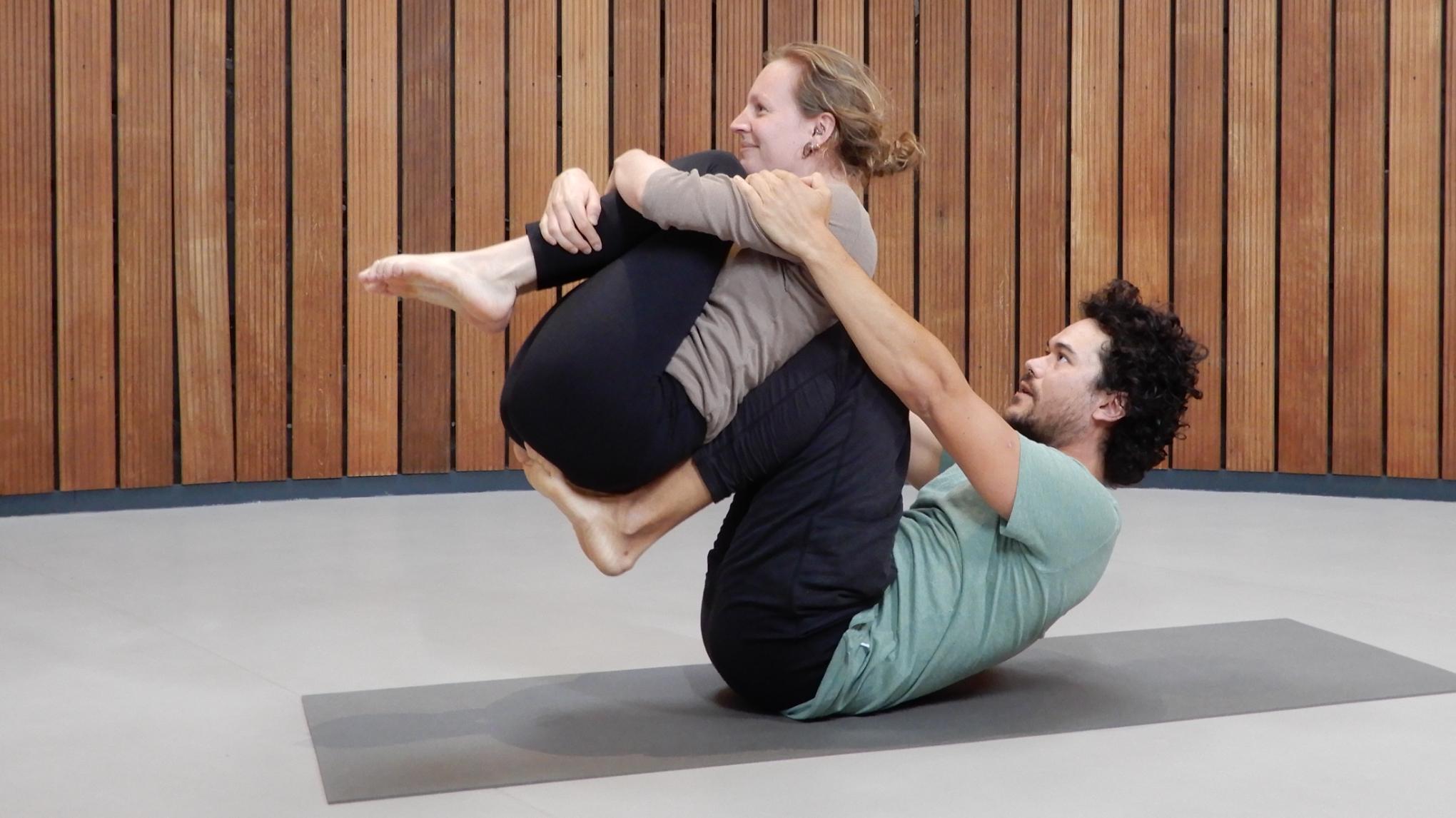 XXL workshop: Guided Acroyoga Jams