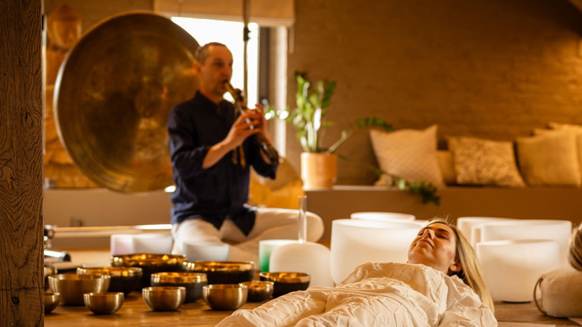 Meditatief concert Josananda HEALING SOUND JOURNEY