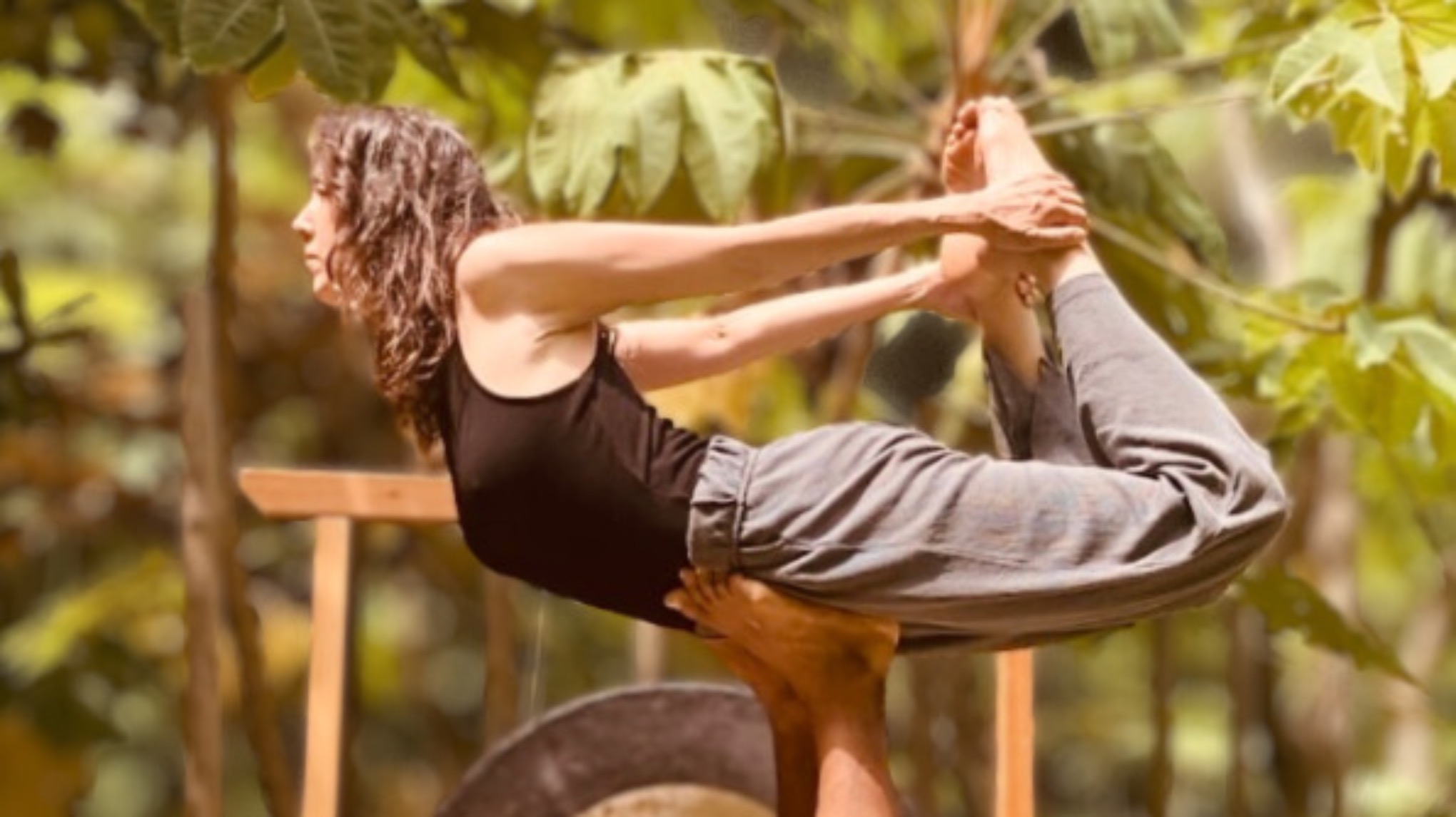 Acro Yoga, Partner Yoga & Massage Thaï