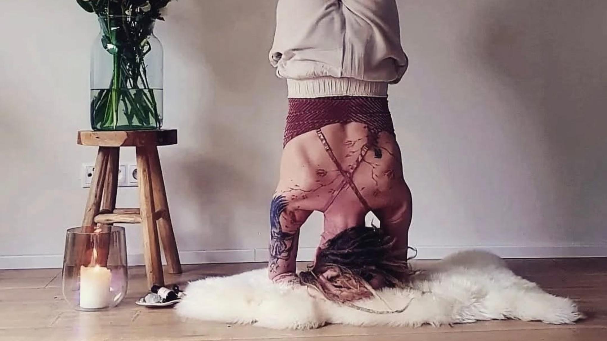 KOPFSTAND - Herz über Kopf mit INGA / 25 EUR