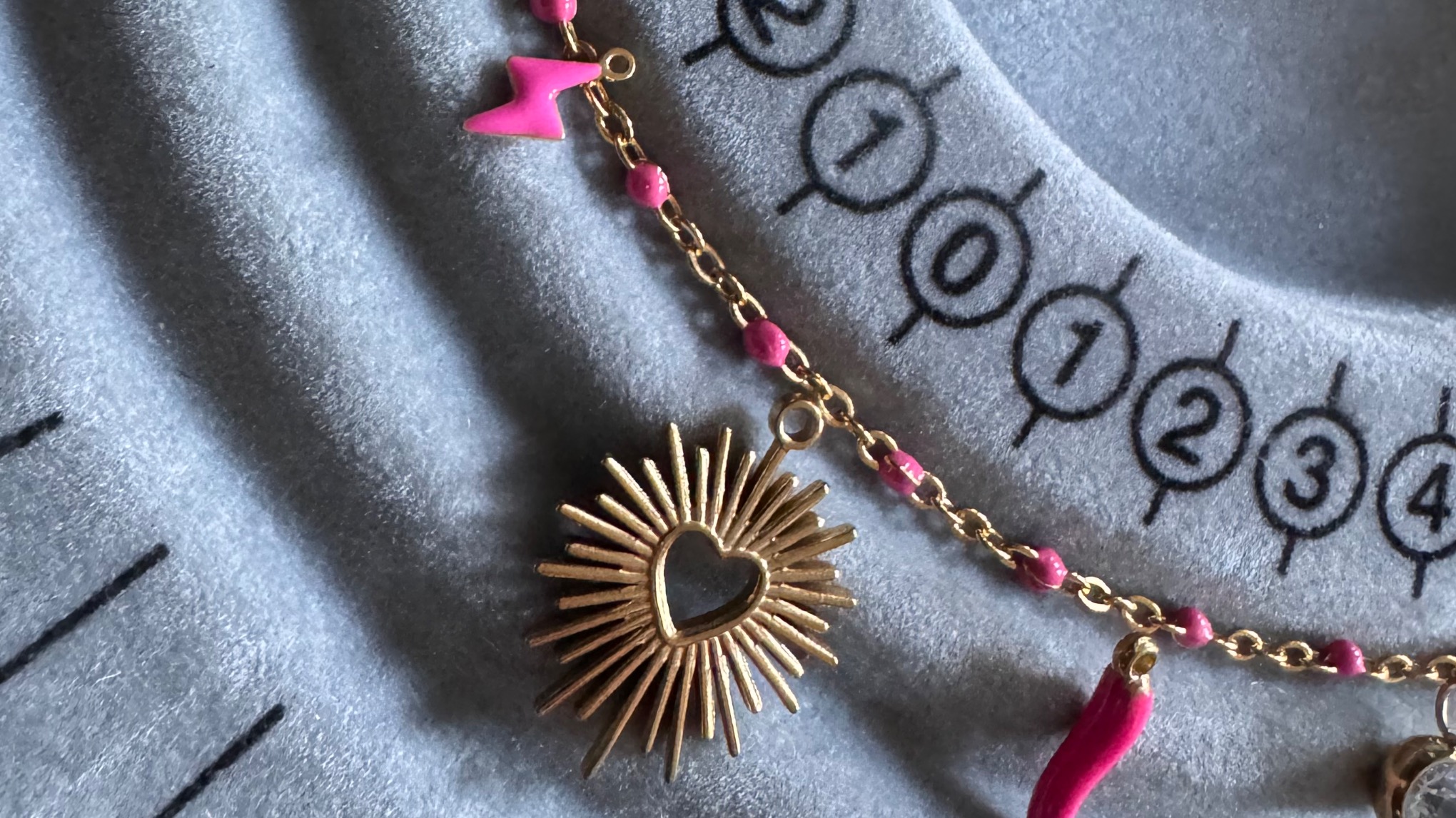 Atelier bijoux Octobre rose